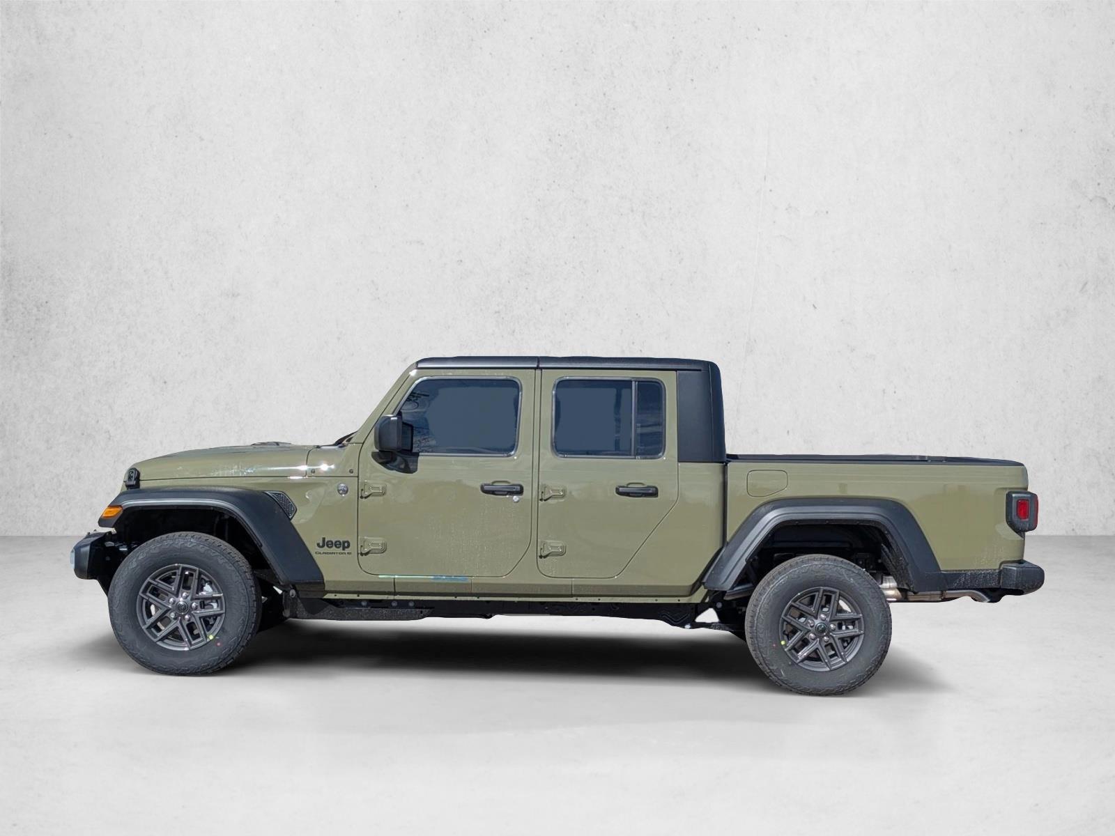Thumbnail: 2026 Jeep Gladiator - 2