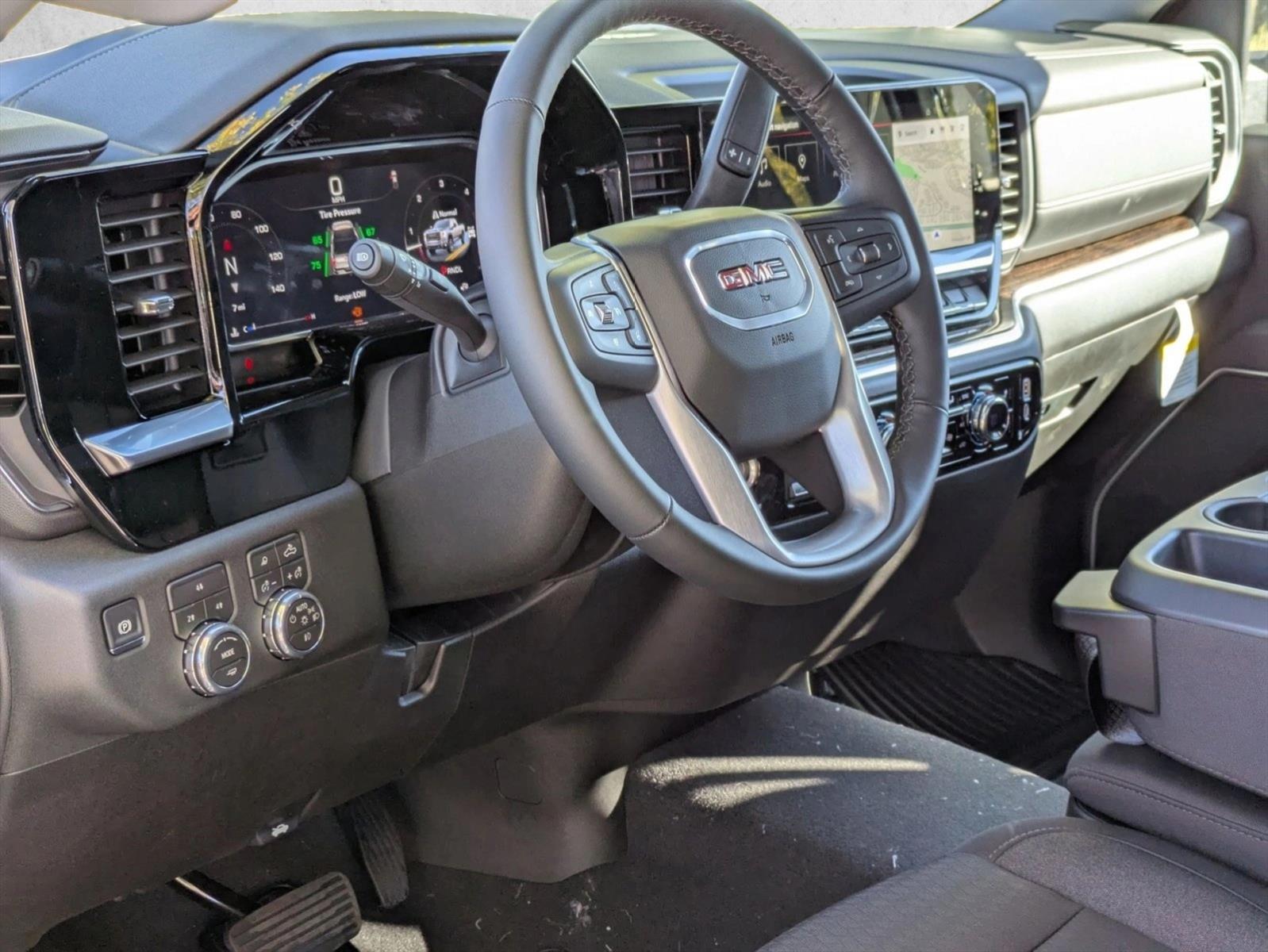 Thumbnail: 2026 GMC Sierra 2500 - 3