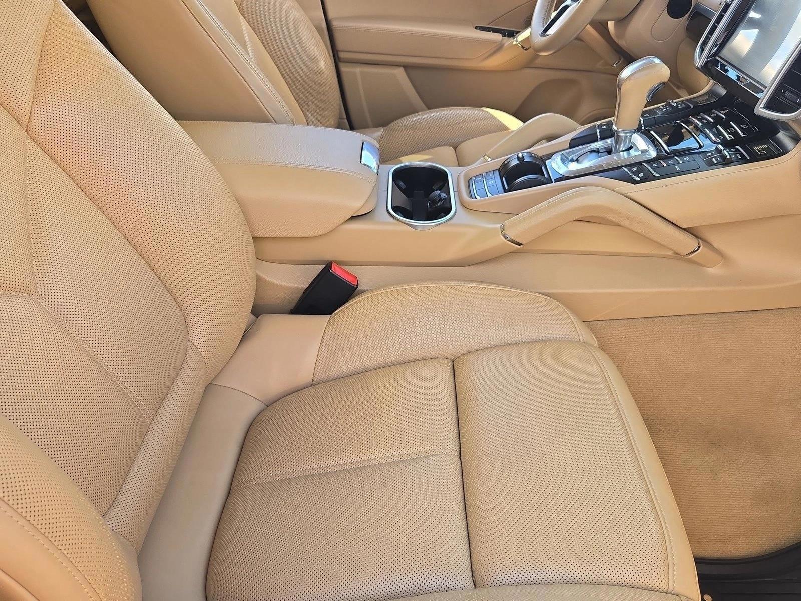 Thumbnail: 2016 Porsche Cayenne - 5