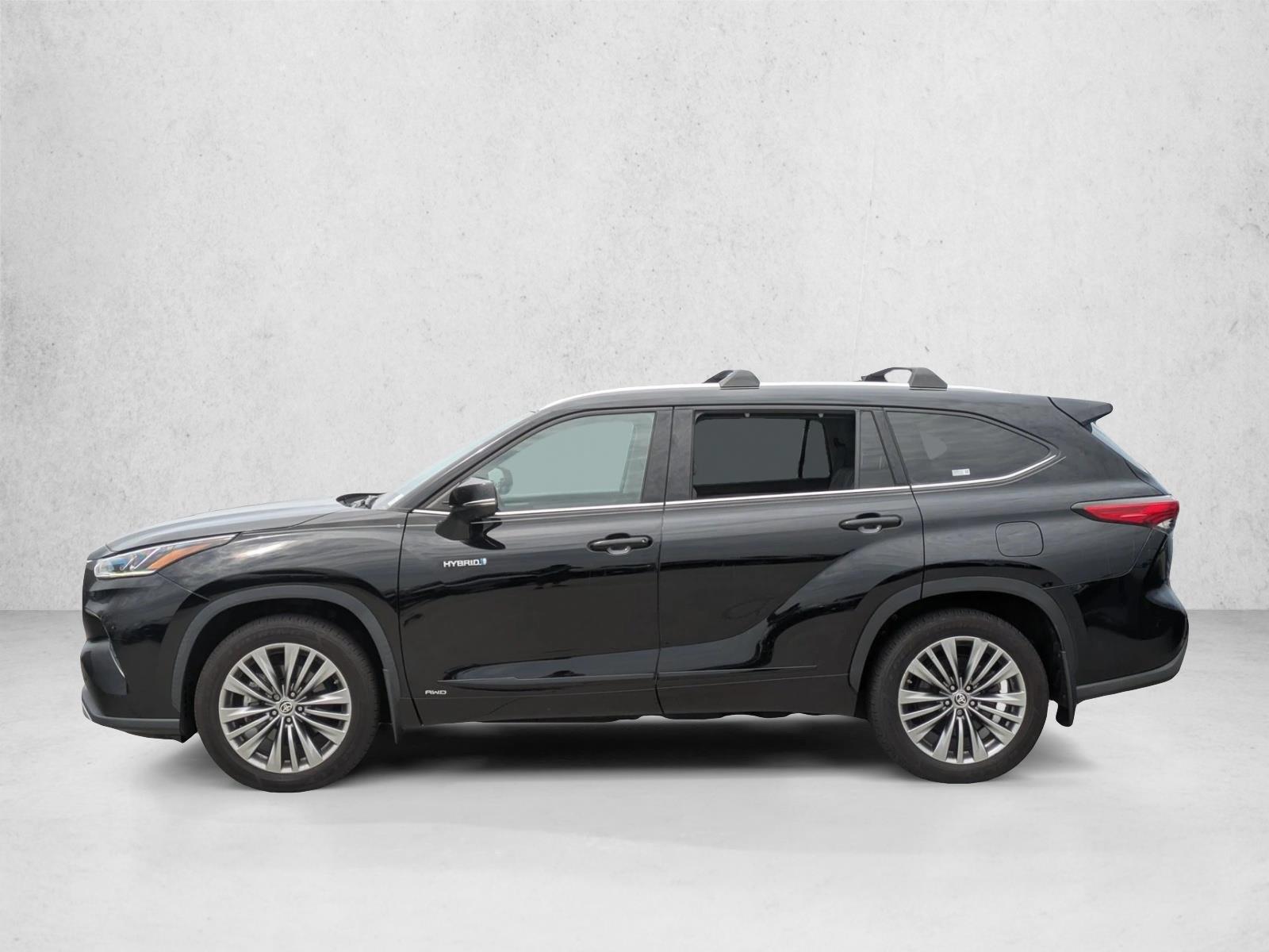 Thumbnail: 2021 Toyota Highlander - 2
