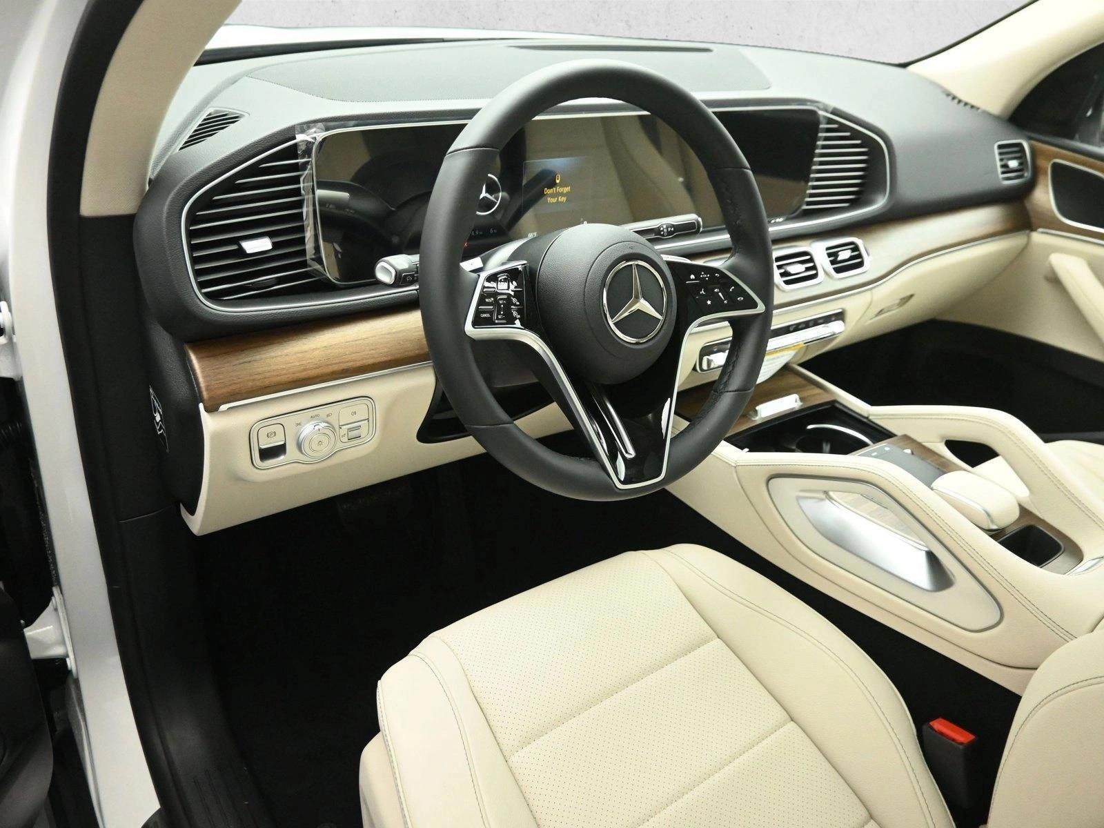 Thumbnail: 2026 Mercedes-Benz GLE - 3