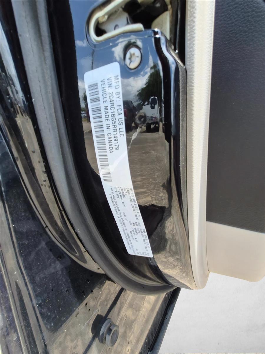 2024 Chrysler Pacifica Touring L - Photo 18