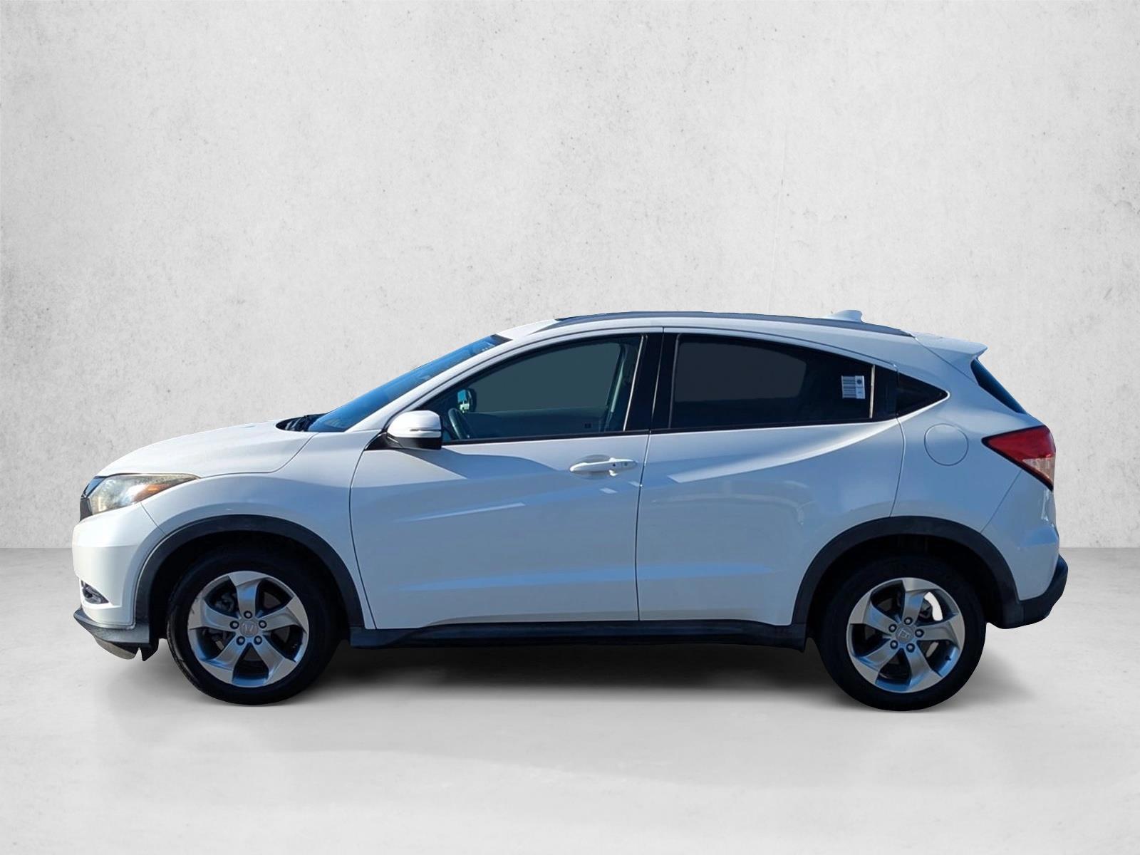 Thumbnail: 2017 Honda HR-V - 2