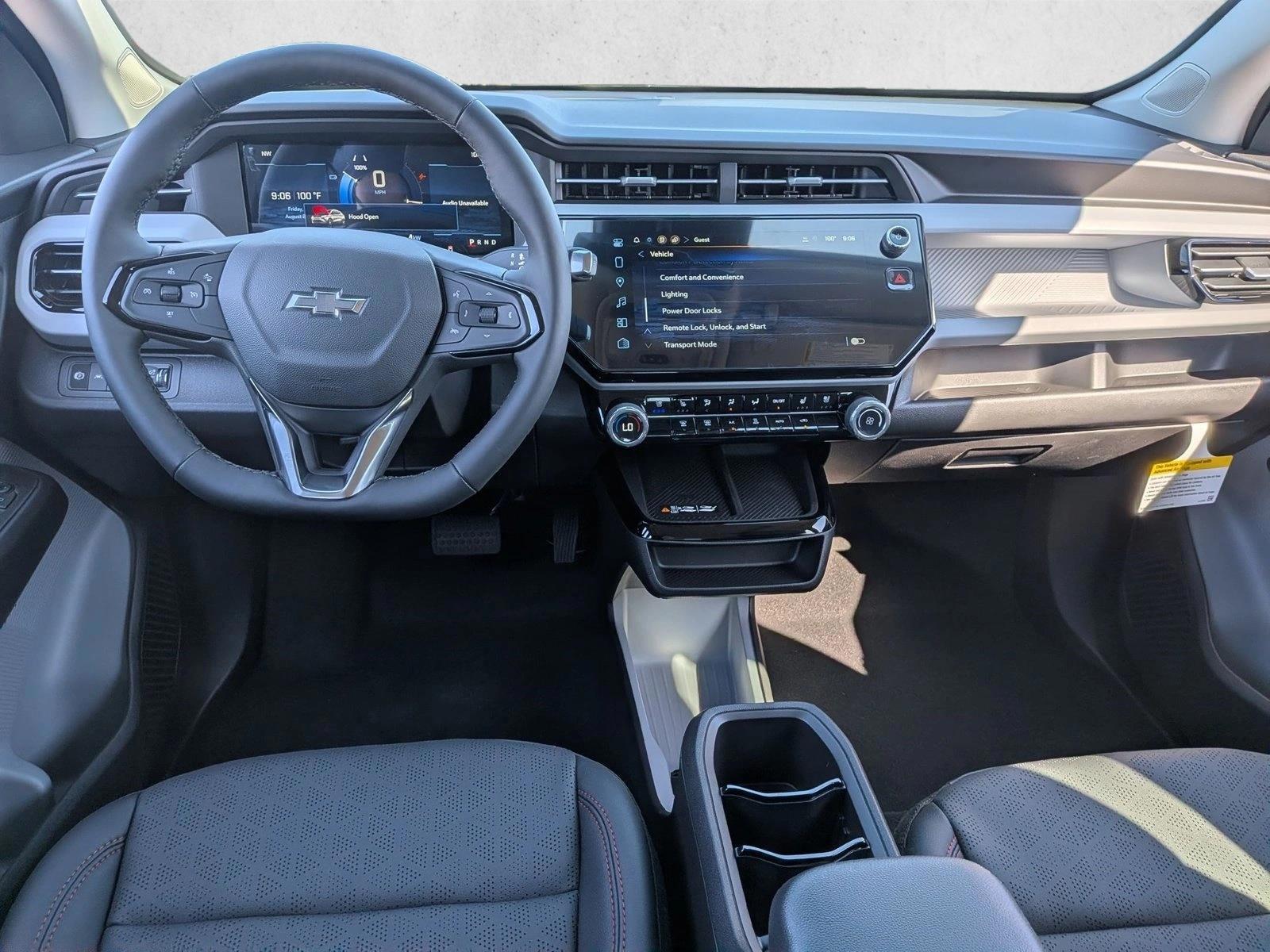 Thumbnail: 2027 Chevrolet Bolt EV - 4