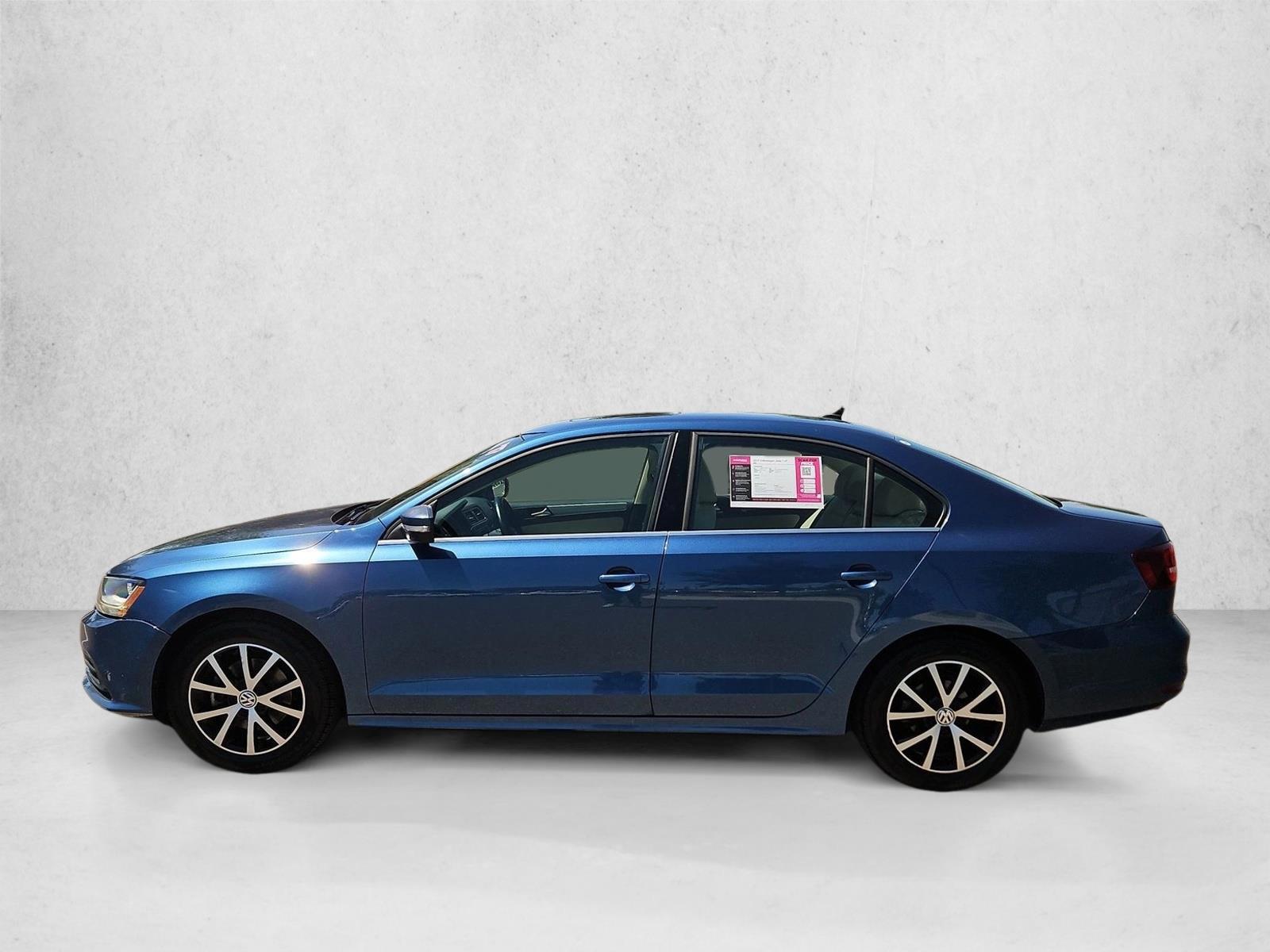 Thumbnail: 2017 Volkswagen Jetta - 2