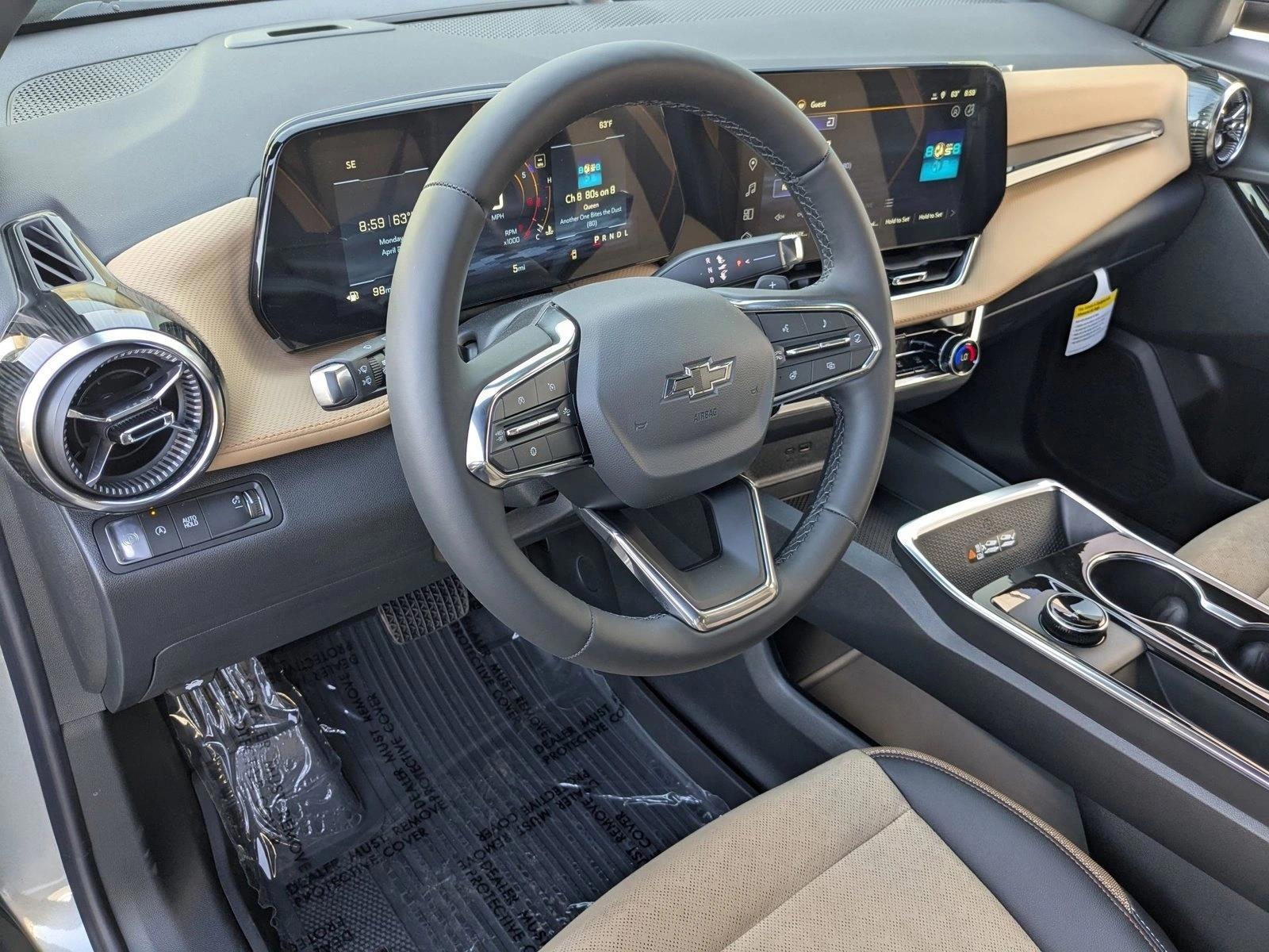 Thumbnail: 2026 Chevrolet Equinox - 3