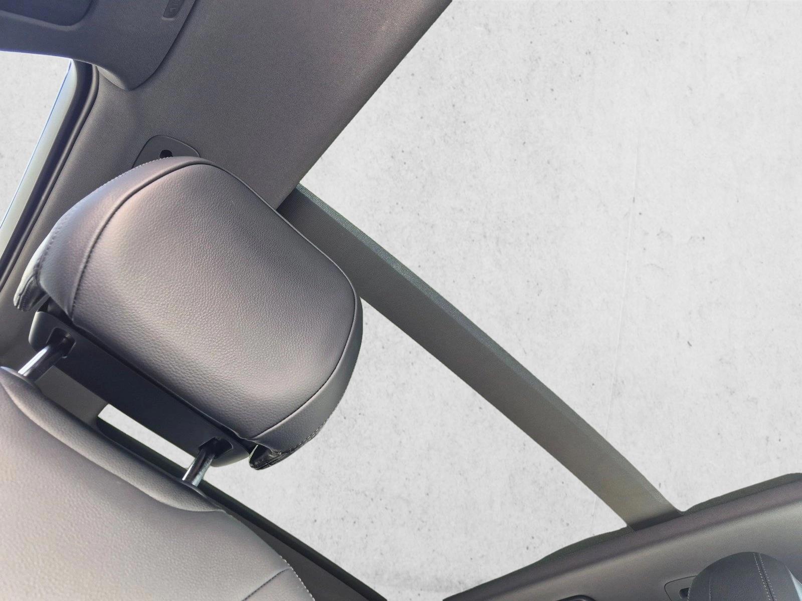 2025 Porsche Cayenne Base - Photo 27