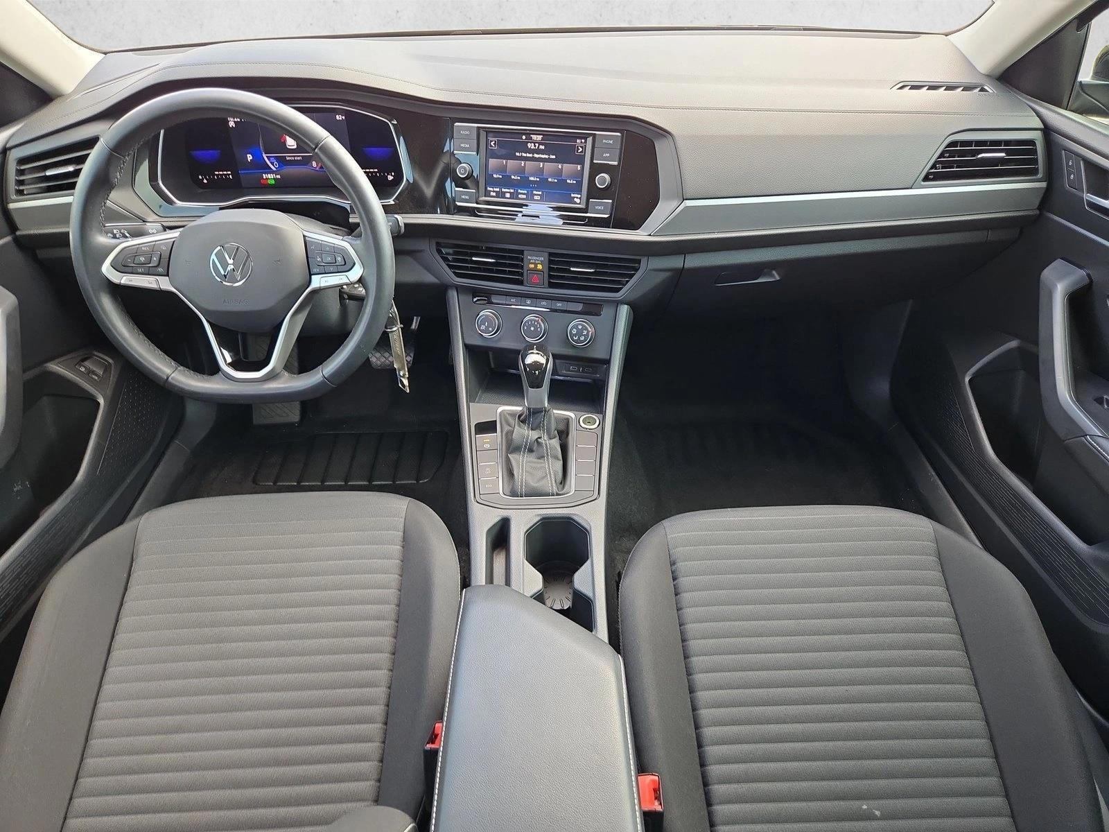 Thumbnail: 2022 Volkswagen Jetta - 3