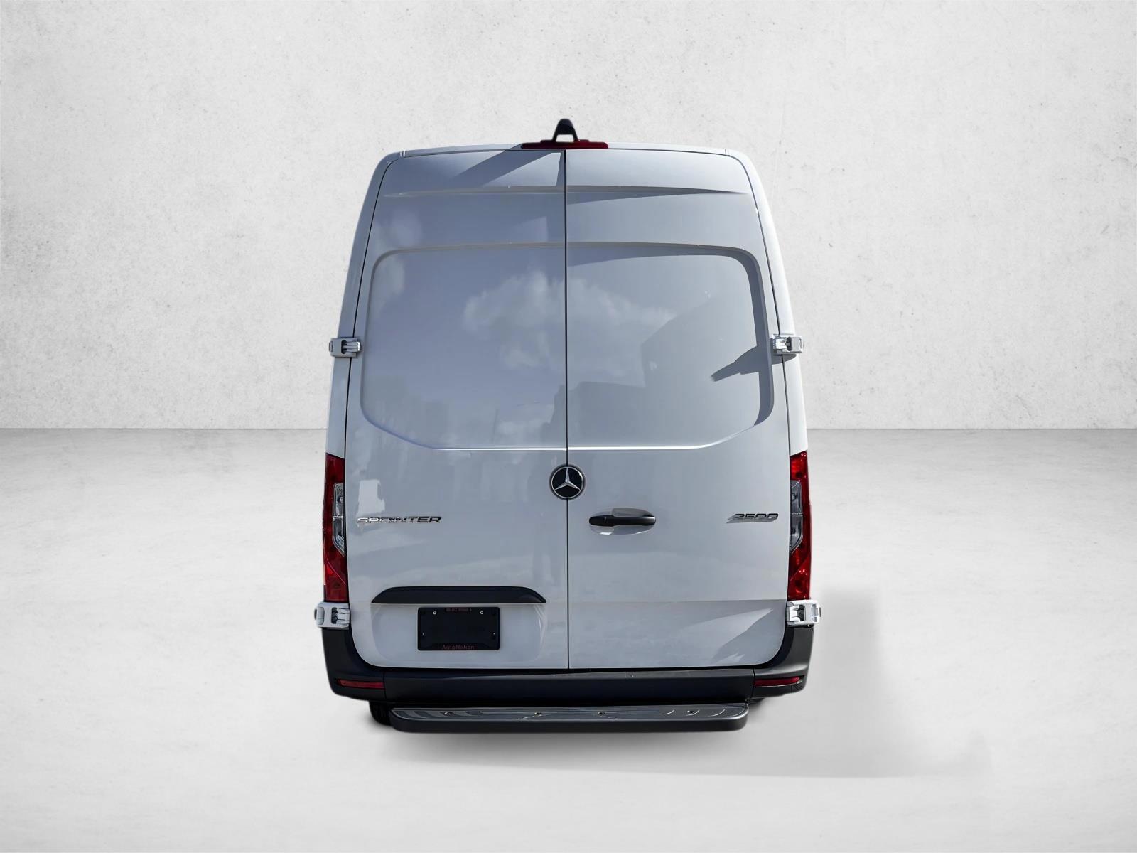 2026 Mercedes-Benz Sprinter Cargo