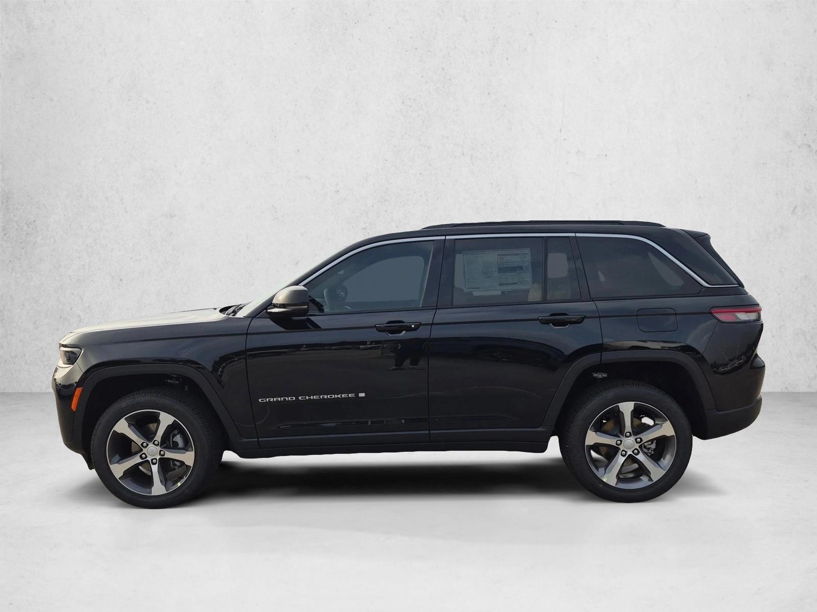 Thumbnail: 2026 Jeep Grand Cherokee - 2