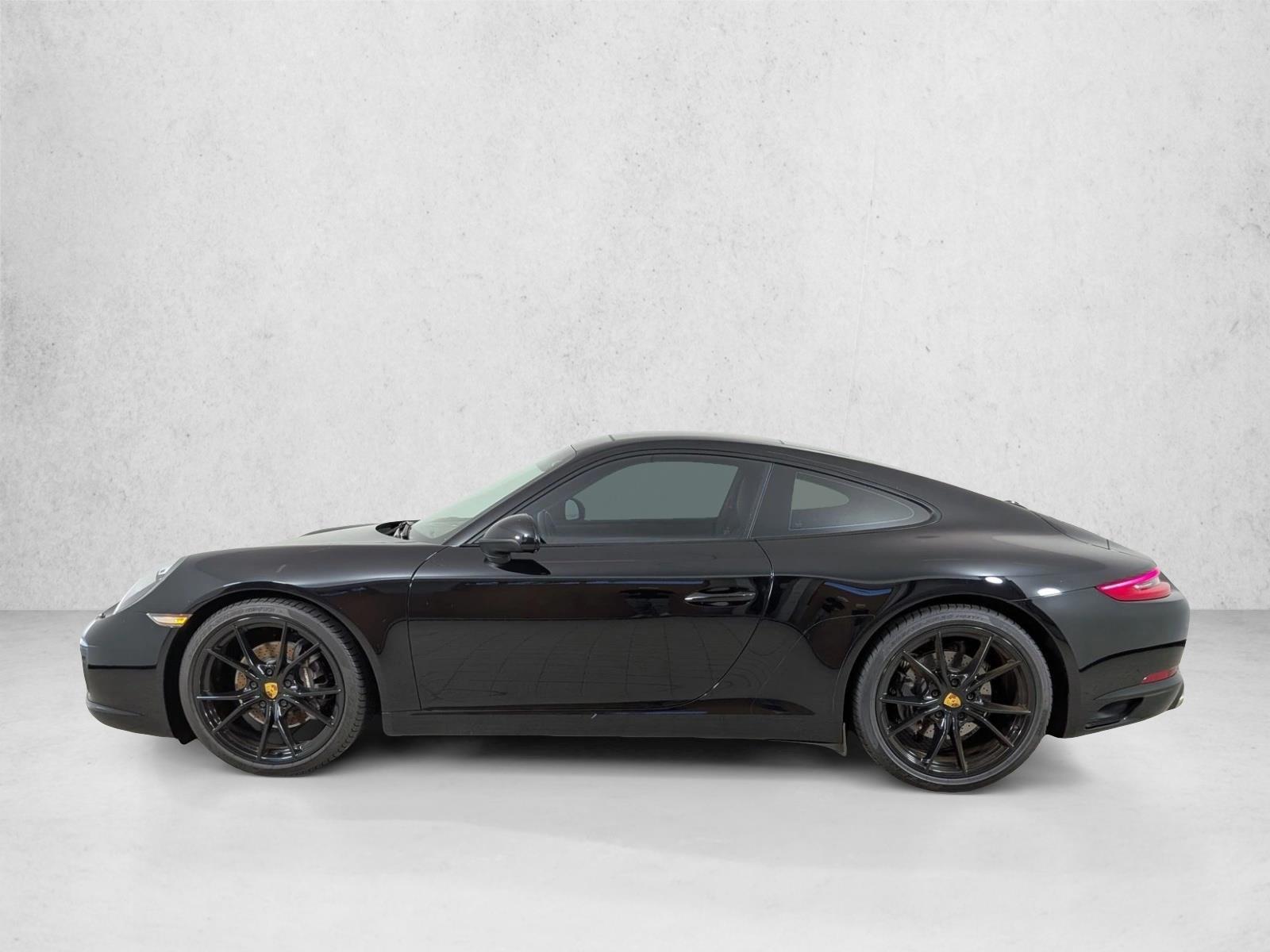 Thumbnail: 2017 Porsche 911 - 2