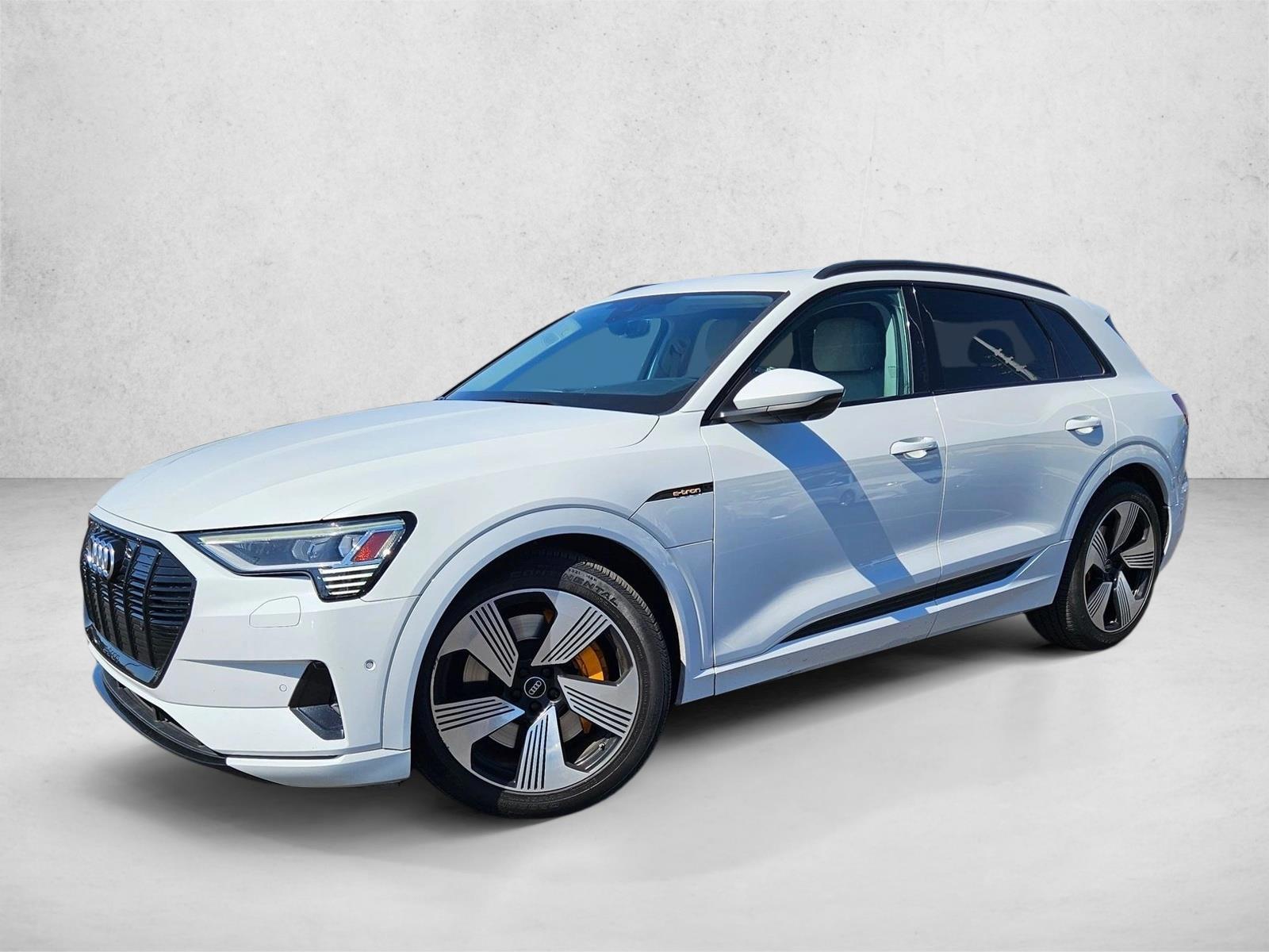 Thumbnail: 2023 Audi e-tron - 1