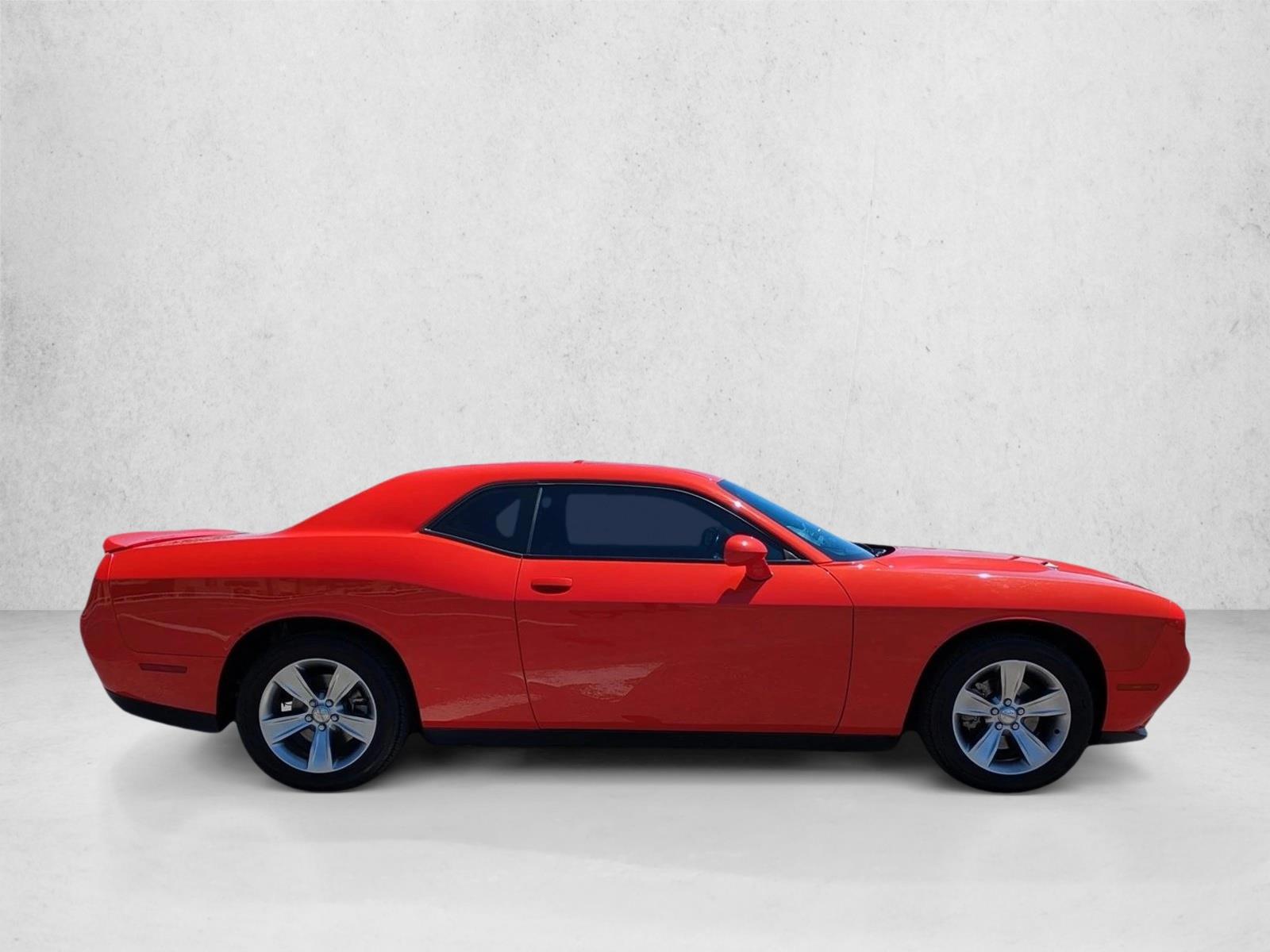 2021 Dodge Challenger SXT - Photo 4