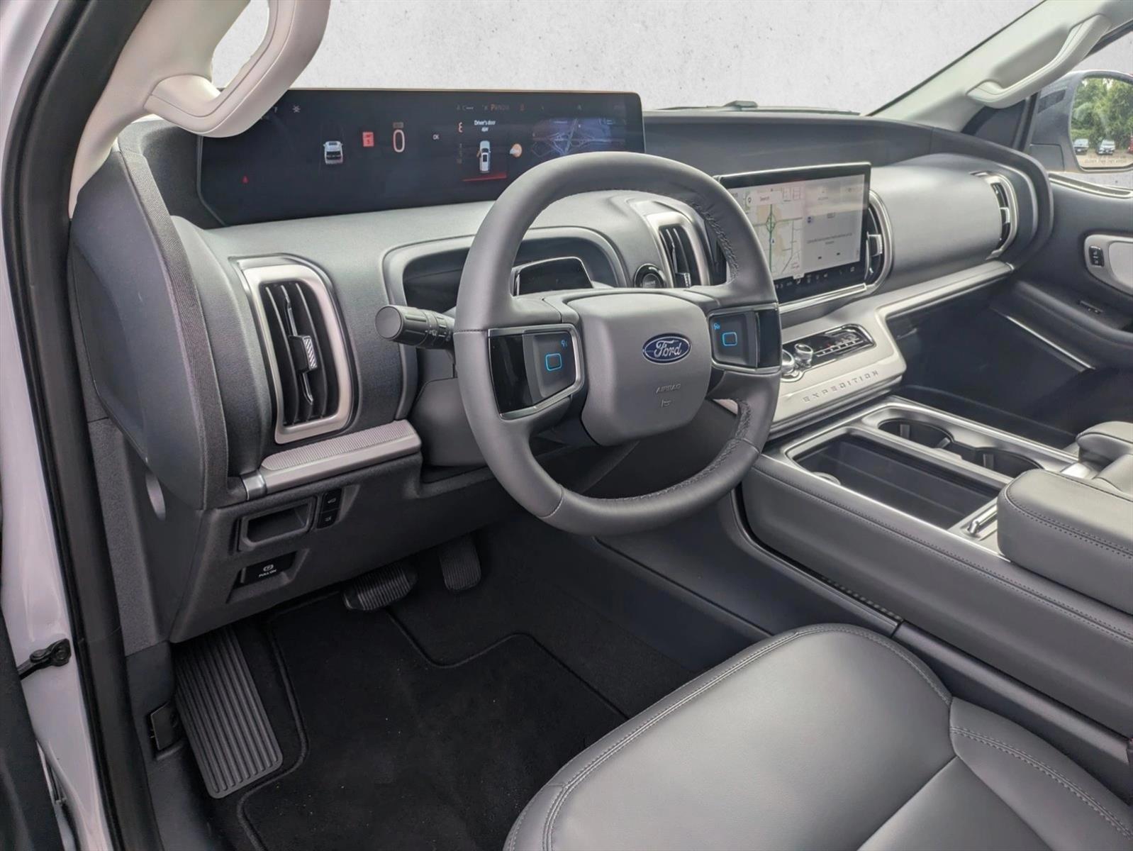 Thumbnail: 2026 Ford Expedition - 3
