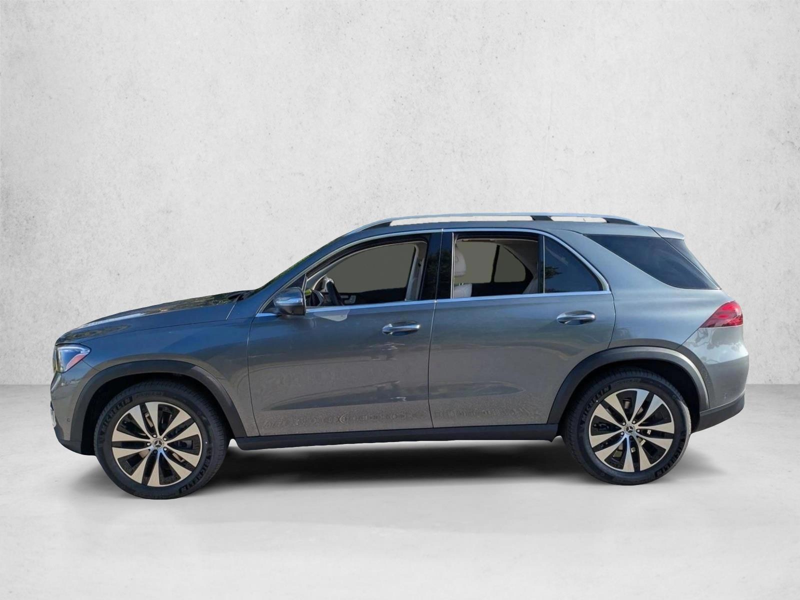 Thumbnail: 2026 Mercedes-Benz GLE - 2