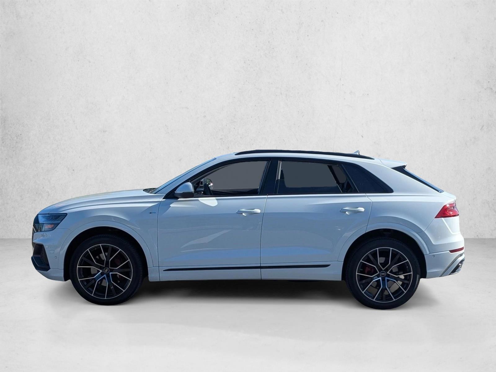 Thumbnail: 2023 Audi Q8 - 2