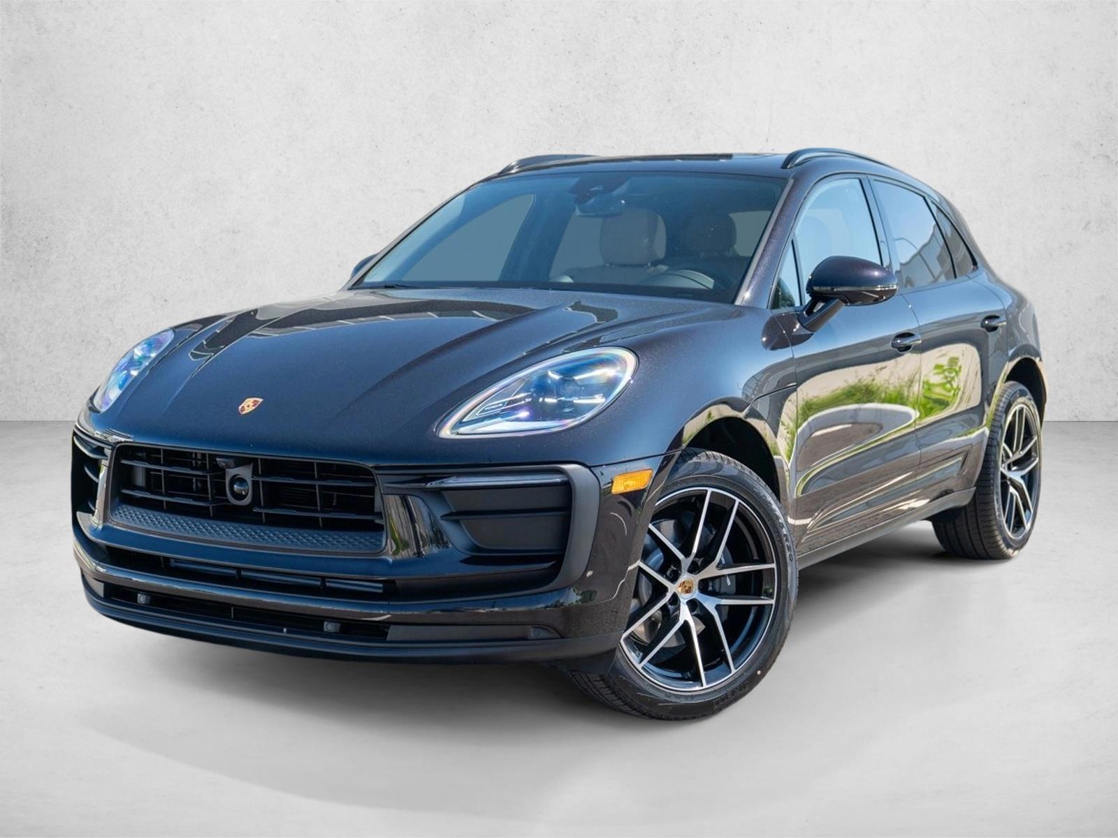 Thumbnail: 2026 Porsche Macan - 1