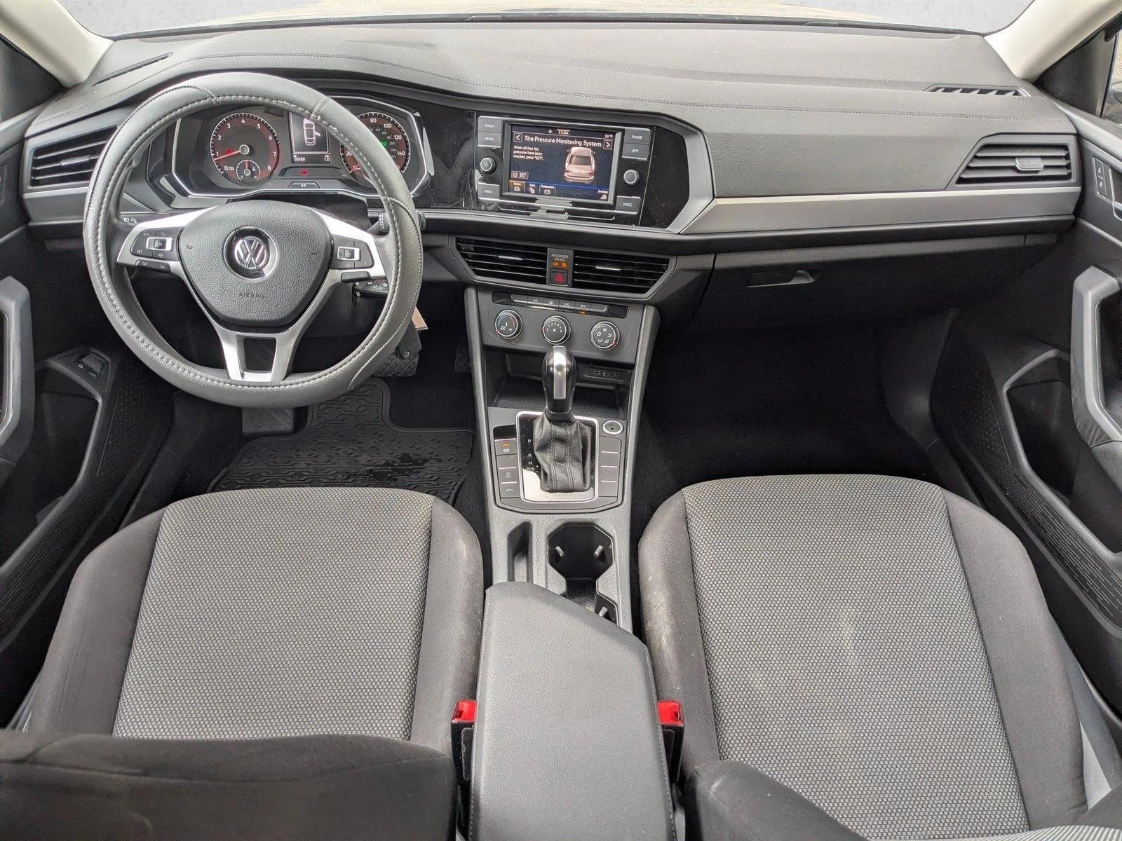 Thumbnail: 2020 Volkswagen Jetta - 3