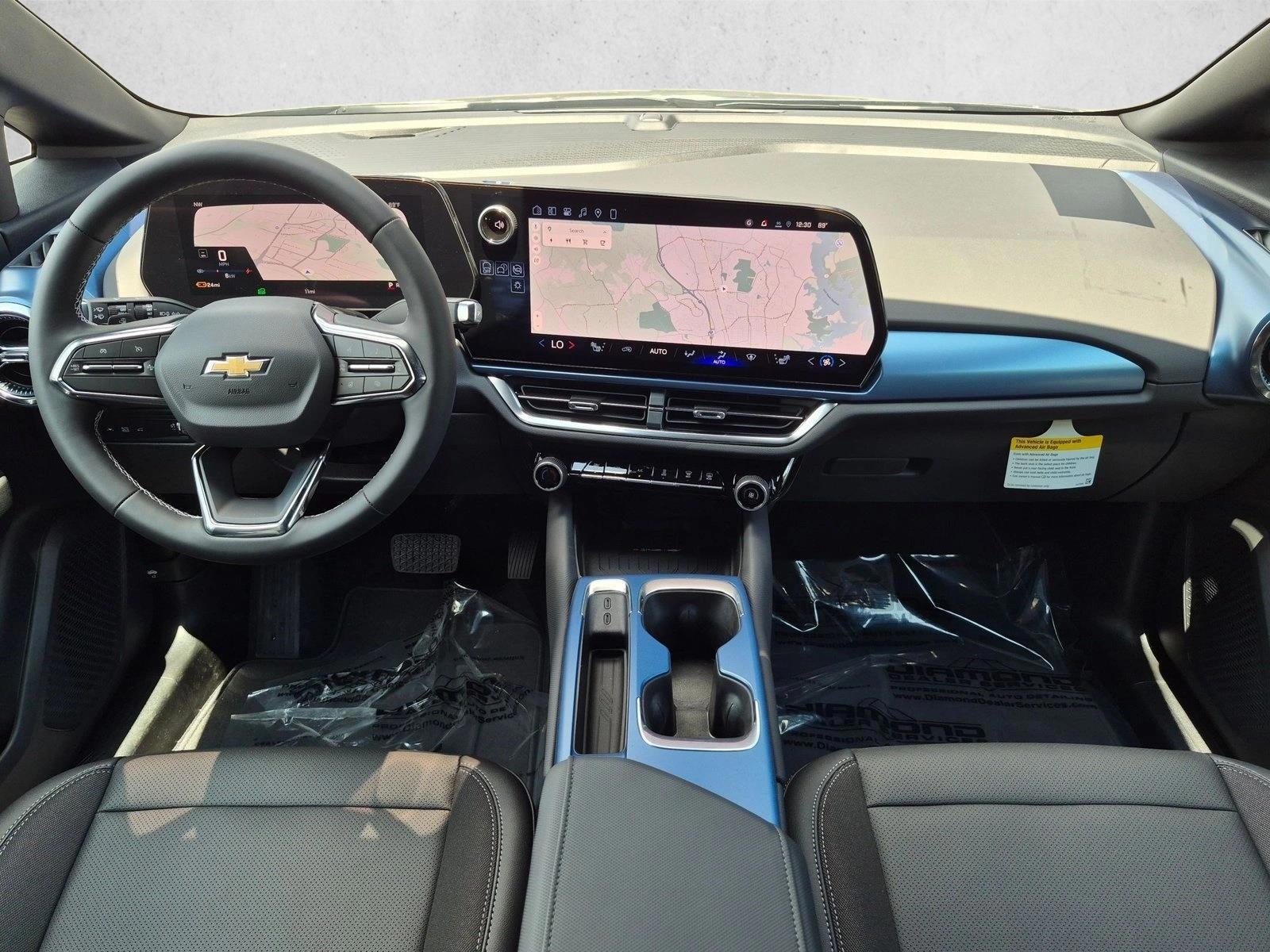 Thumbnail: 2026 Chevrolet Equinox - 3