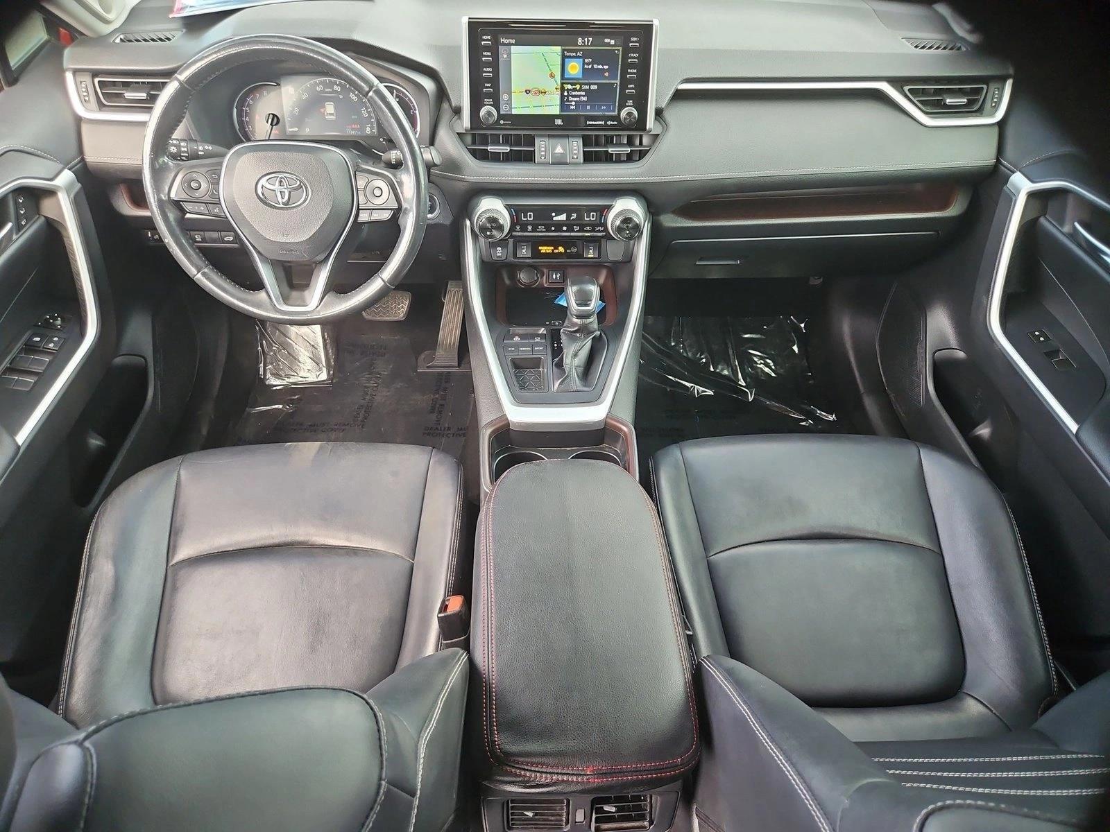 Thumbnail: 2019 Toyota RAV4 - 3
