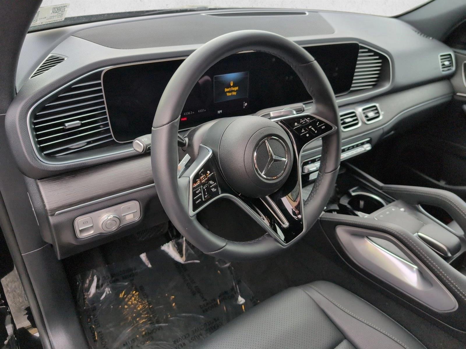 Thumbnail: 2025 Mercedes-Benz GLE - 3