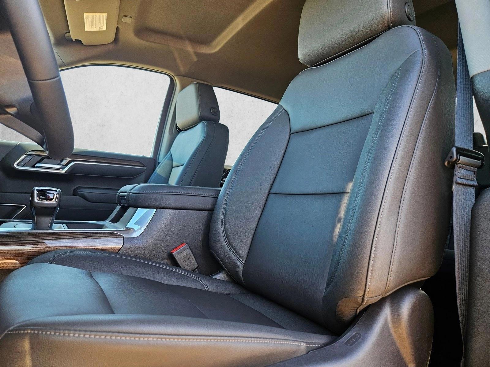 Thumbnail: 2026 Chevrolet Silverado 1500 - 4