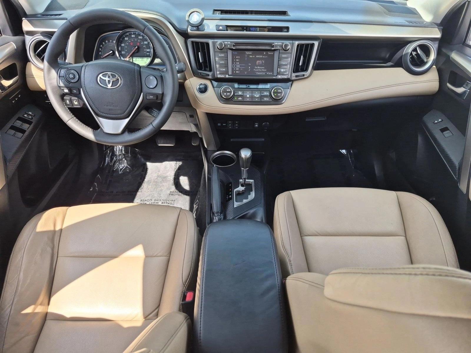 Thumbnail: 2015 Toyota RAV4 - 3