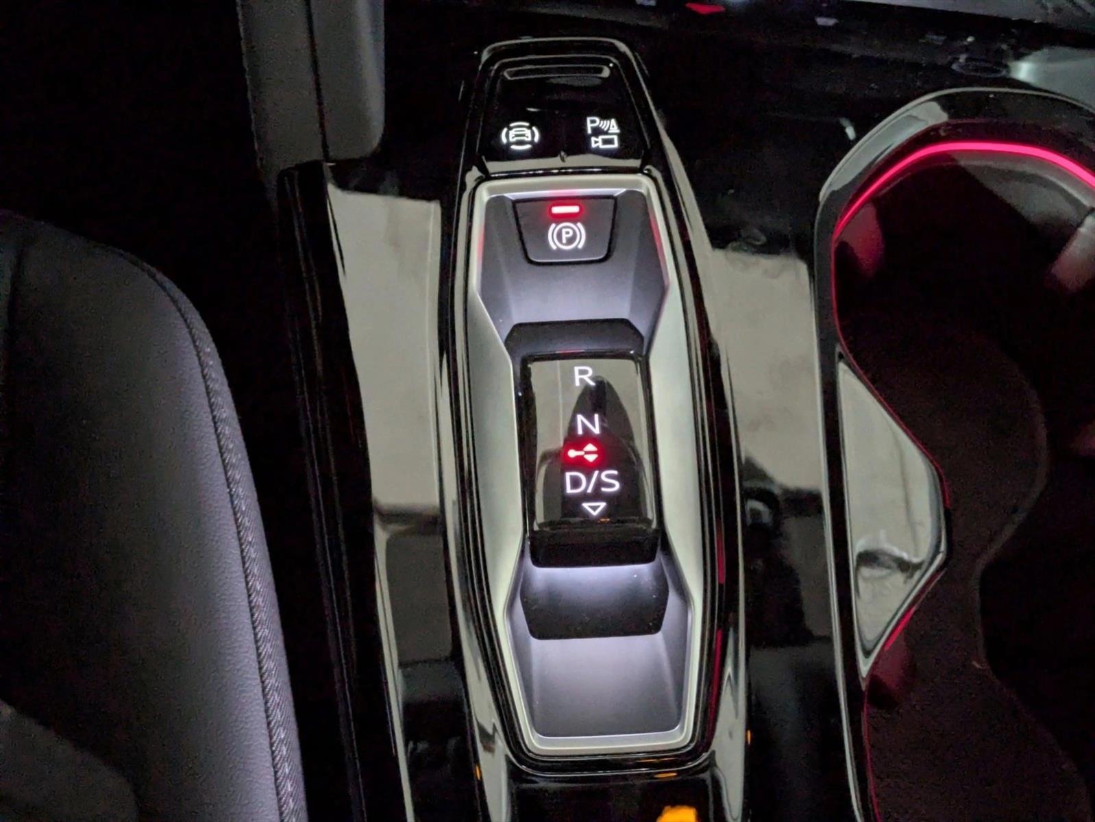 2025 Audi Q5 Premium - Photo 15