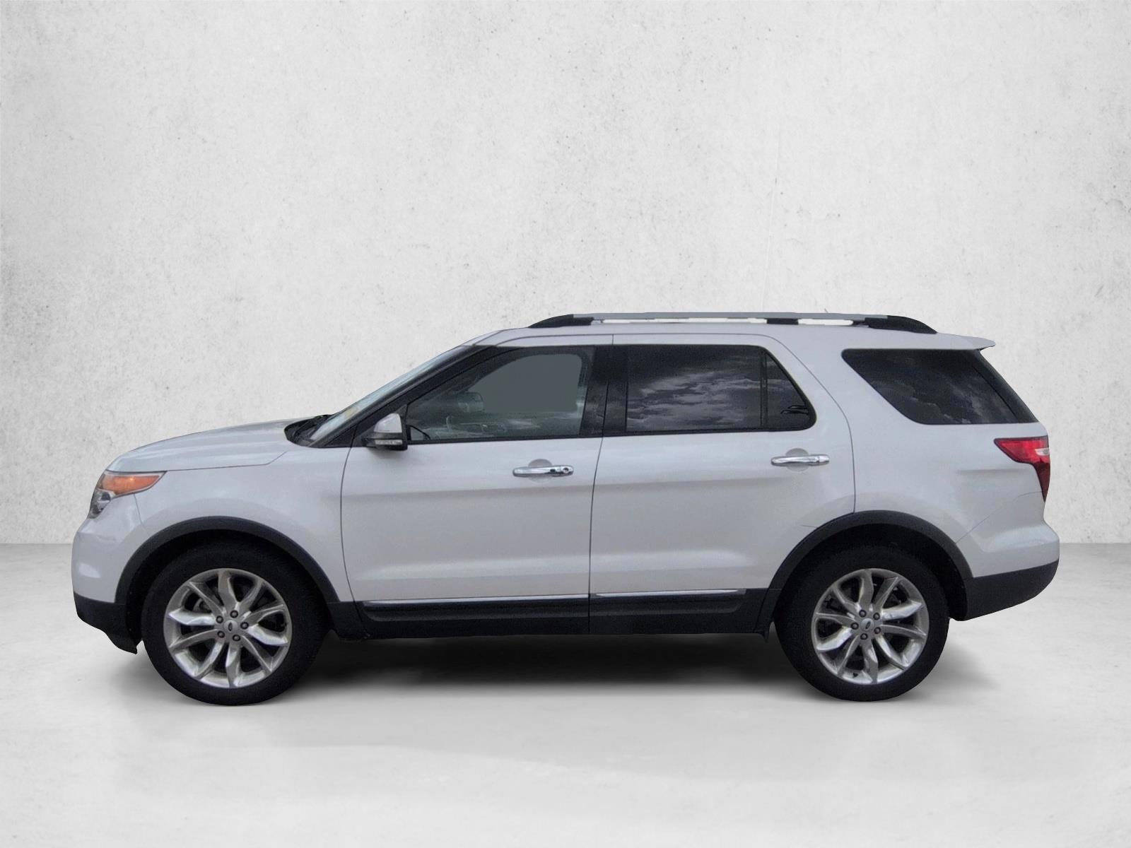 Thumbnail: 2015 Ford Explorer - 3