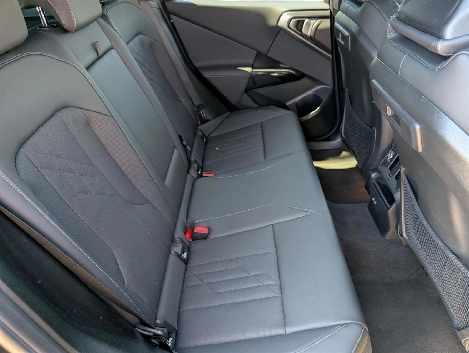 2026 BMW X3 30 - Photo 22