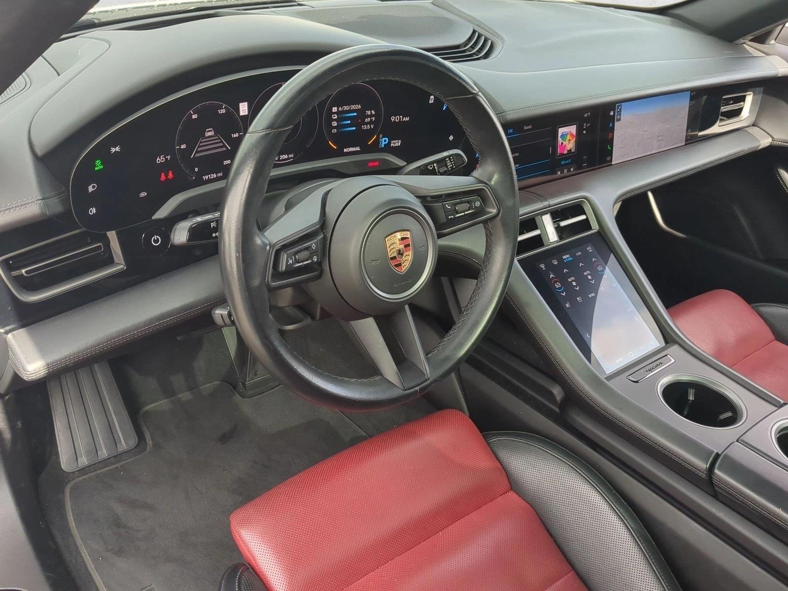 Thumbnail: 2023 Porsche Taycan - 3