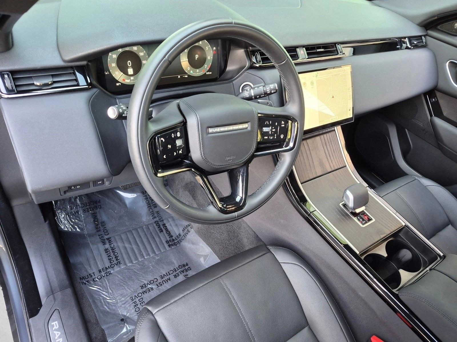 Thumbnail: 2026 Land Rover Range Rover Velar - 3