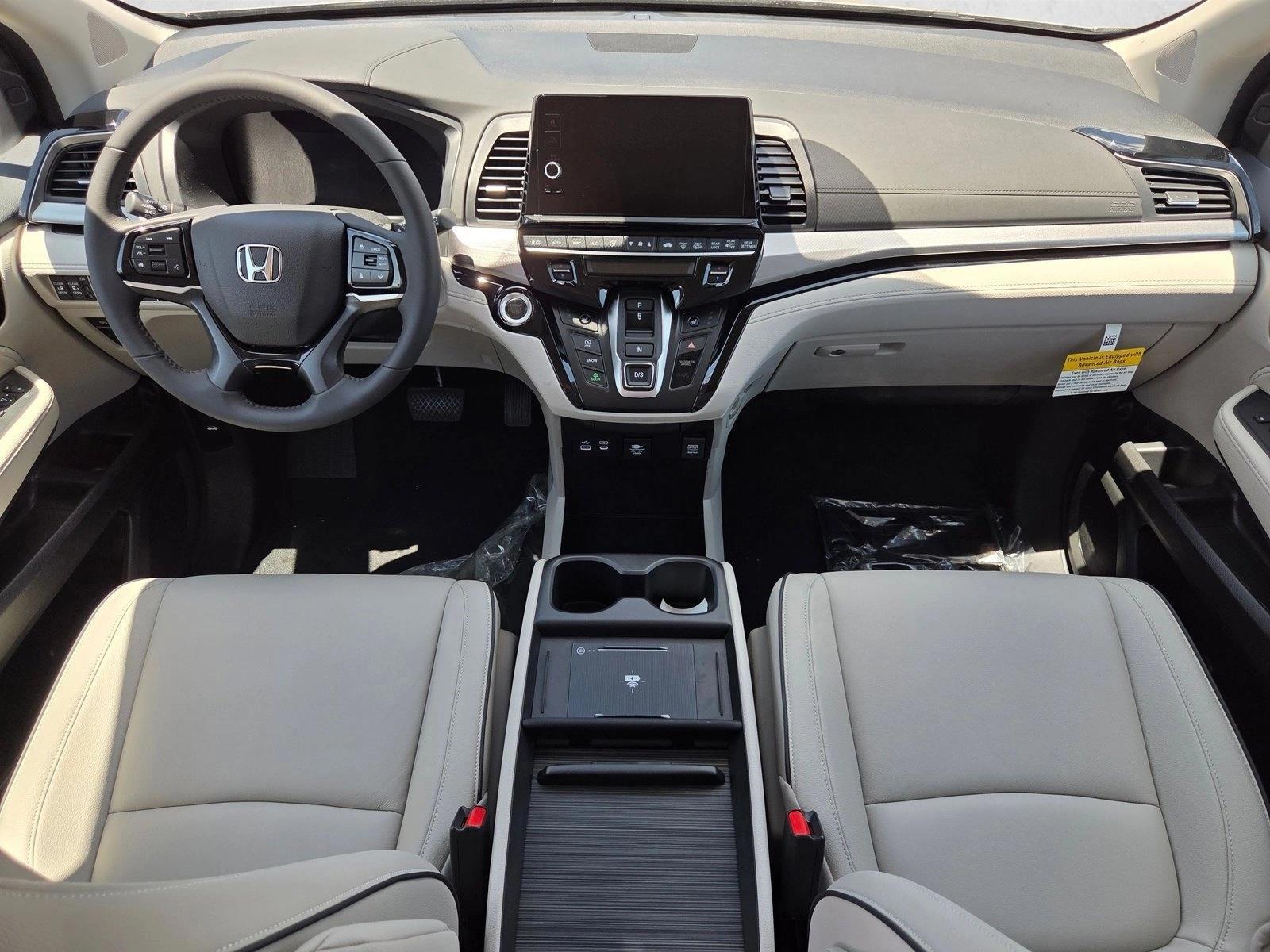 Thumbnail: 2026 Honda Odyssey - 4
