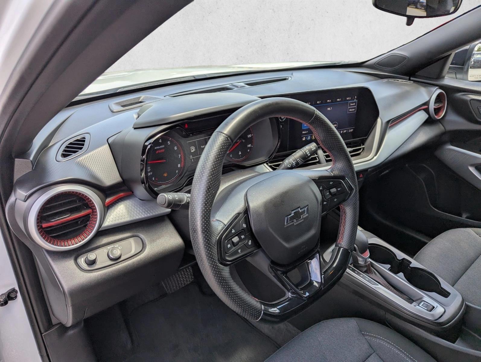 Thumbnail: 2024 Chevrolet Trax - 3