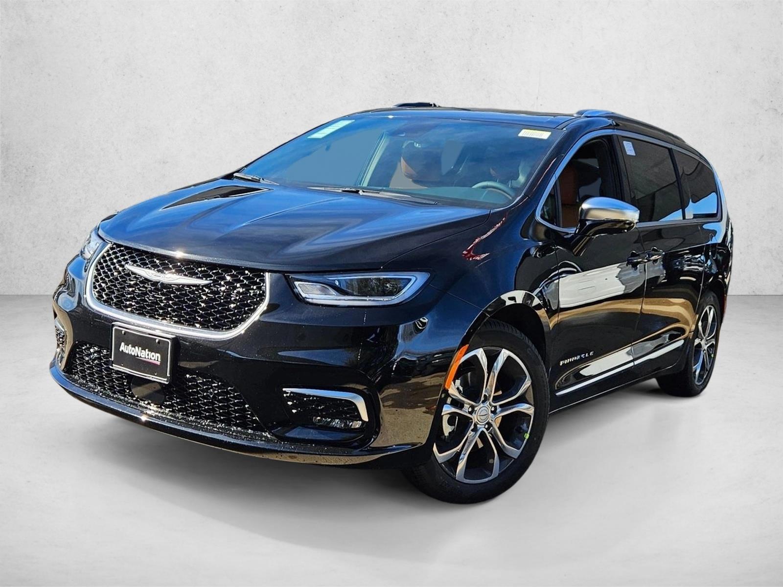 Thumbnail: 2026 Chrysler Pacifica - 1