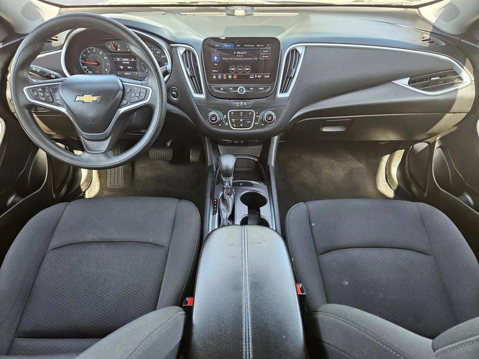 Thumbnail: 2023 Chevrolet Malibu - 3