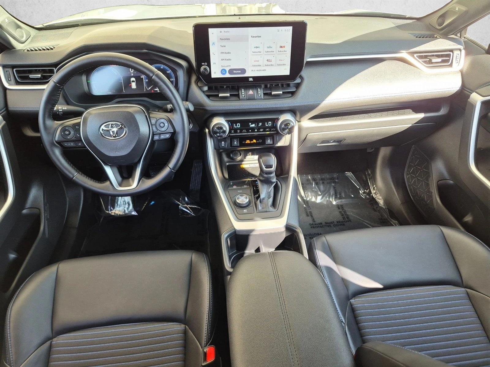 Thumbnail: 2025 Toyota RAV4 - 3
