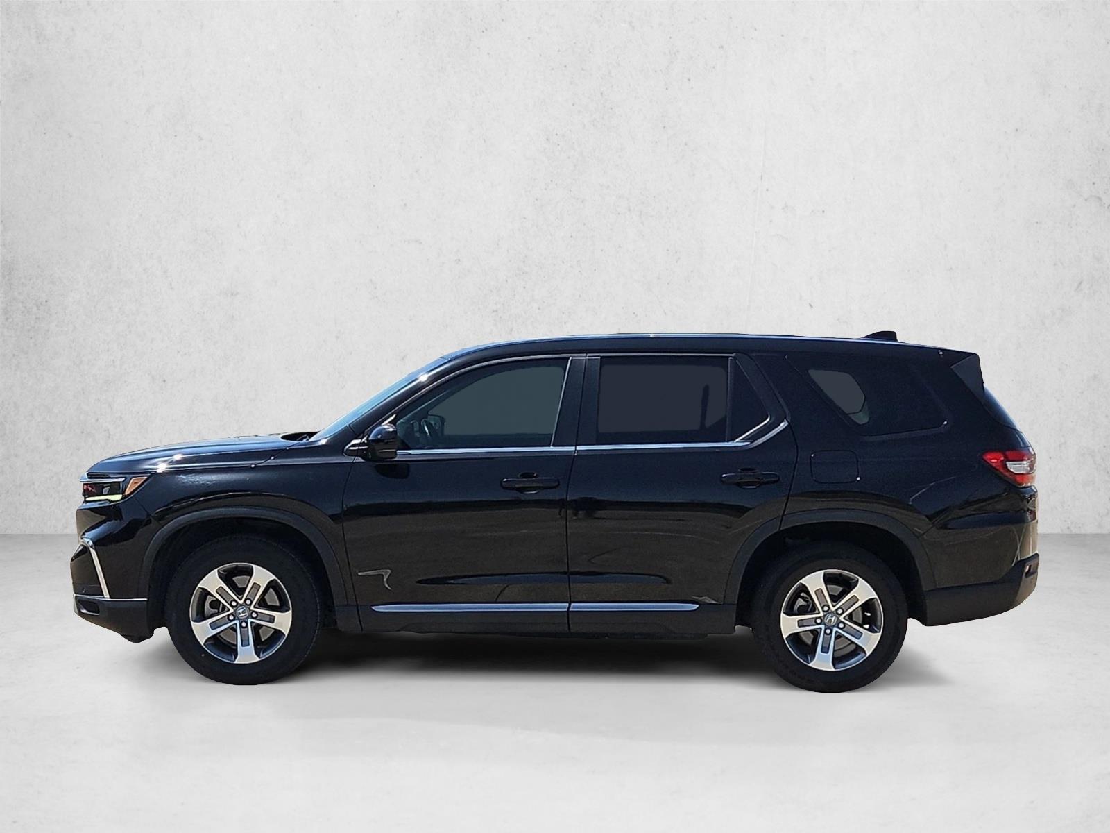 Thumbnail: 2023 Honda Pilot - 2