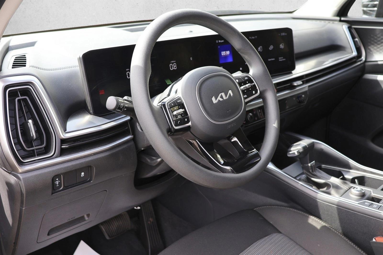 Thumbnail: 2025 Kia Sorento - 3