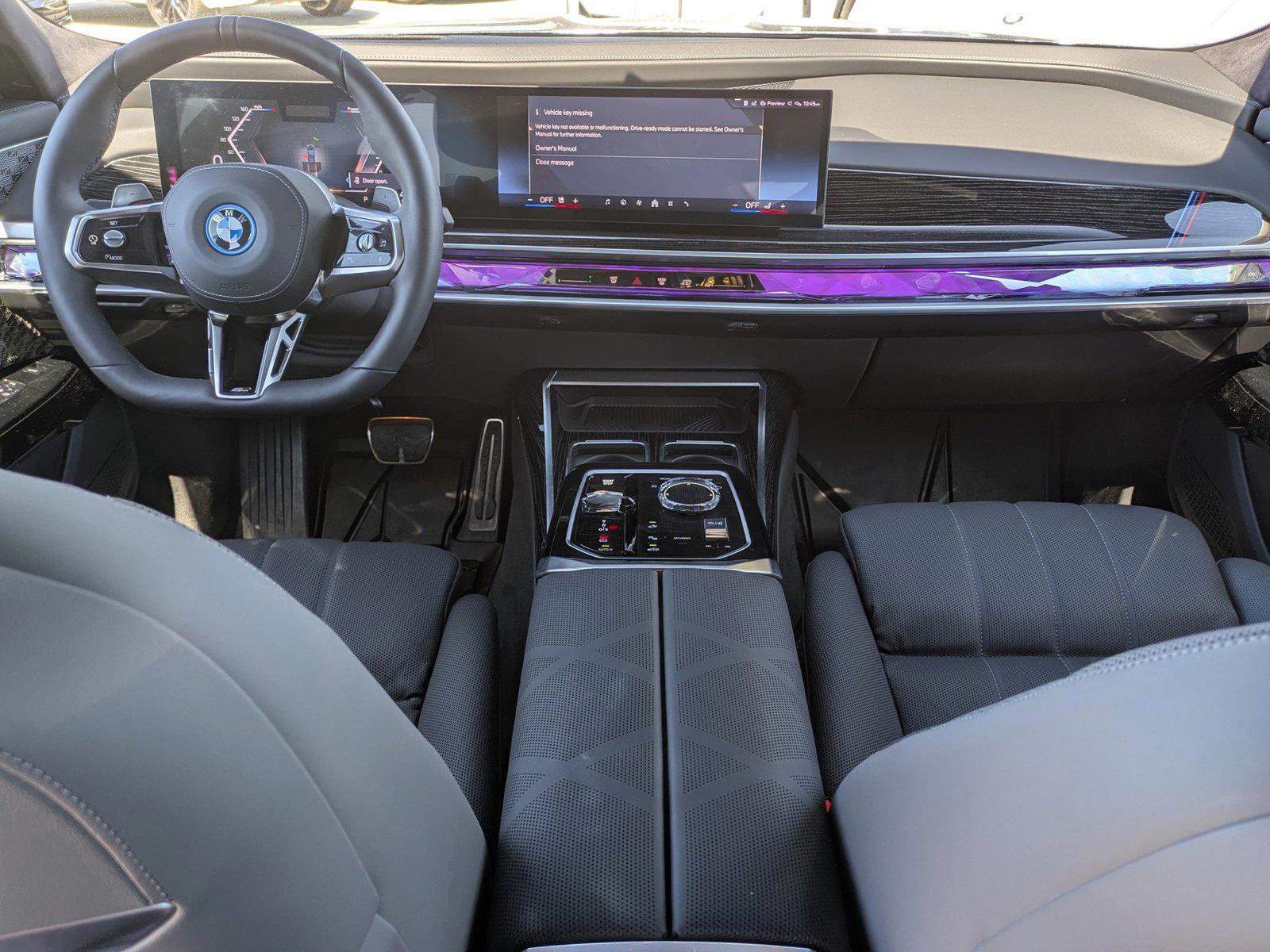 2025 BMW 7 Series 750e - Photo 19