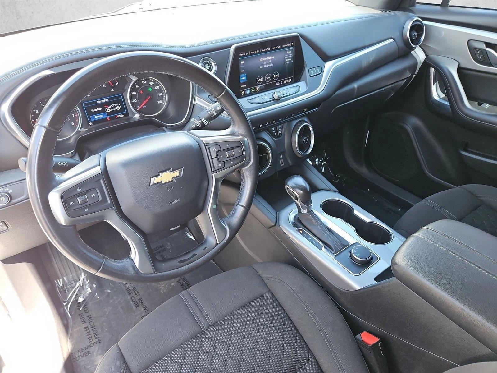 Thumbnail: 2020 Chevrolet Blazer - 4