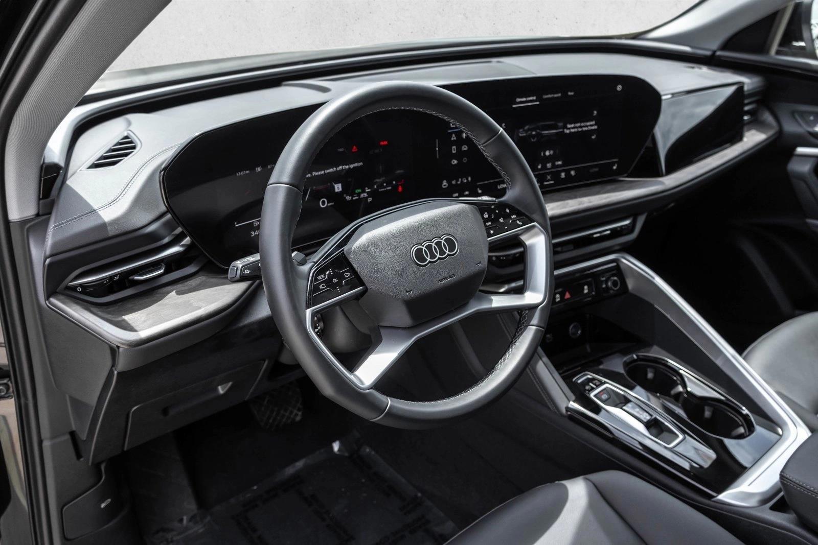 Thumbnail: 2025 Audi Q5 - 3