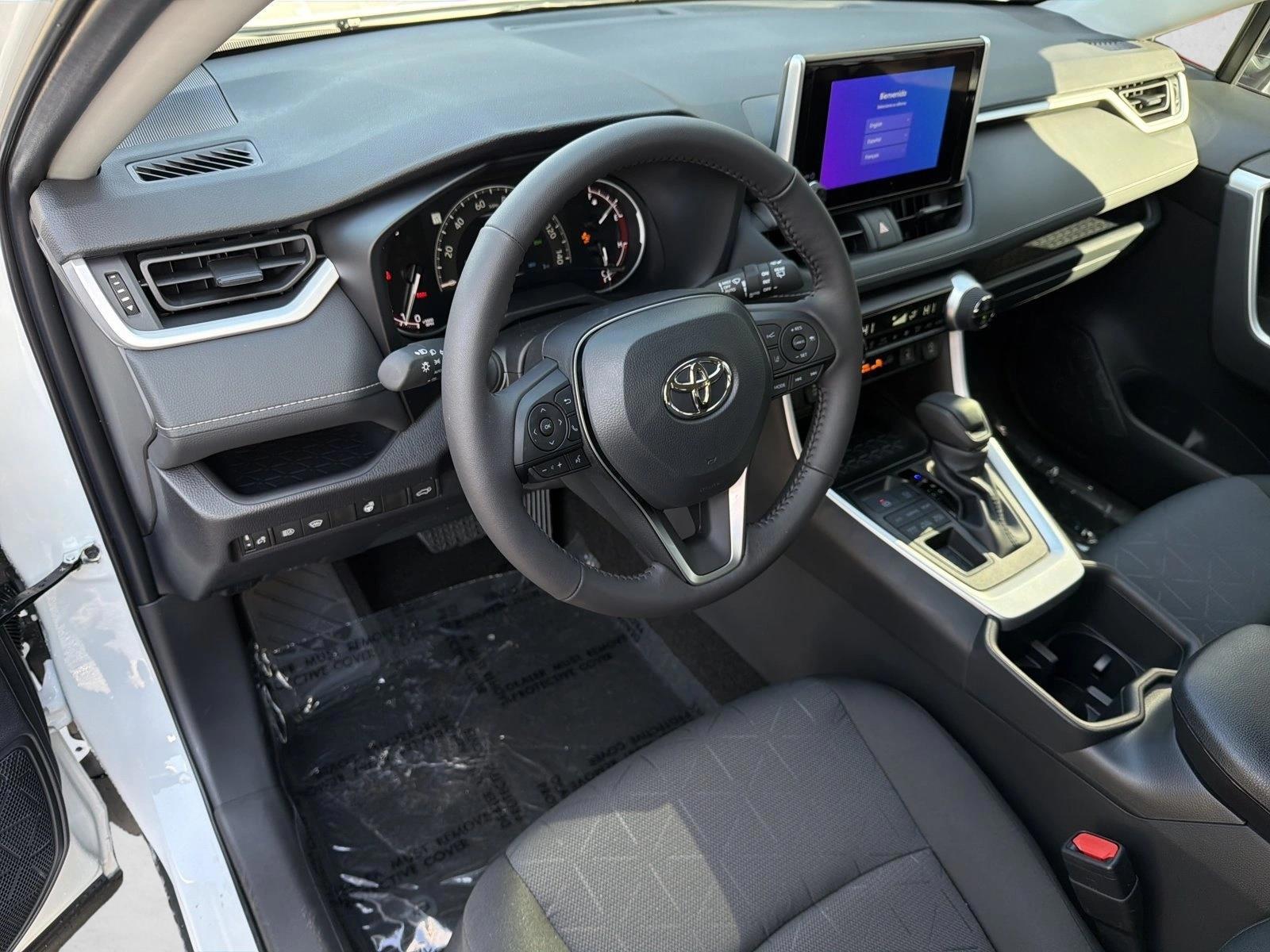 Thumbnail: 2025 Toyota RAV4 - 3