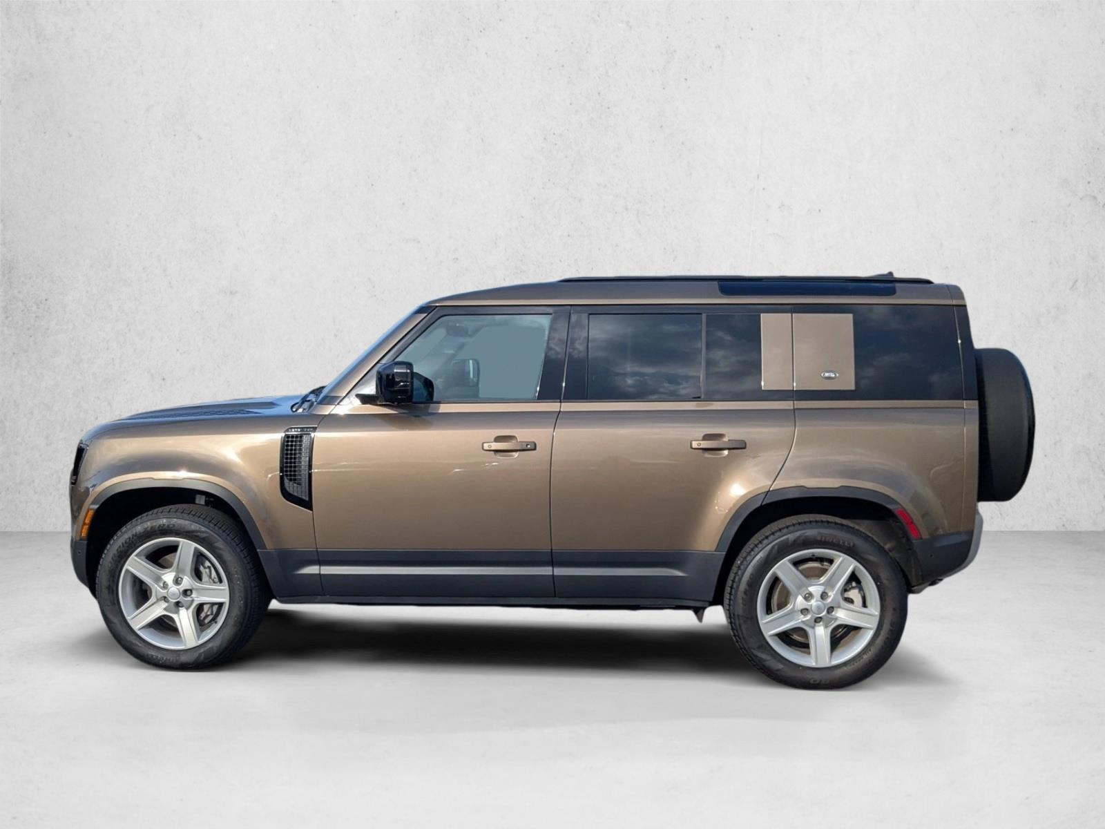 Thumbnail: 2022 Land Rover Defender - 2