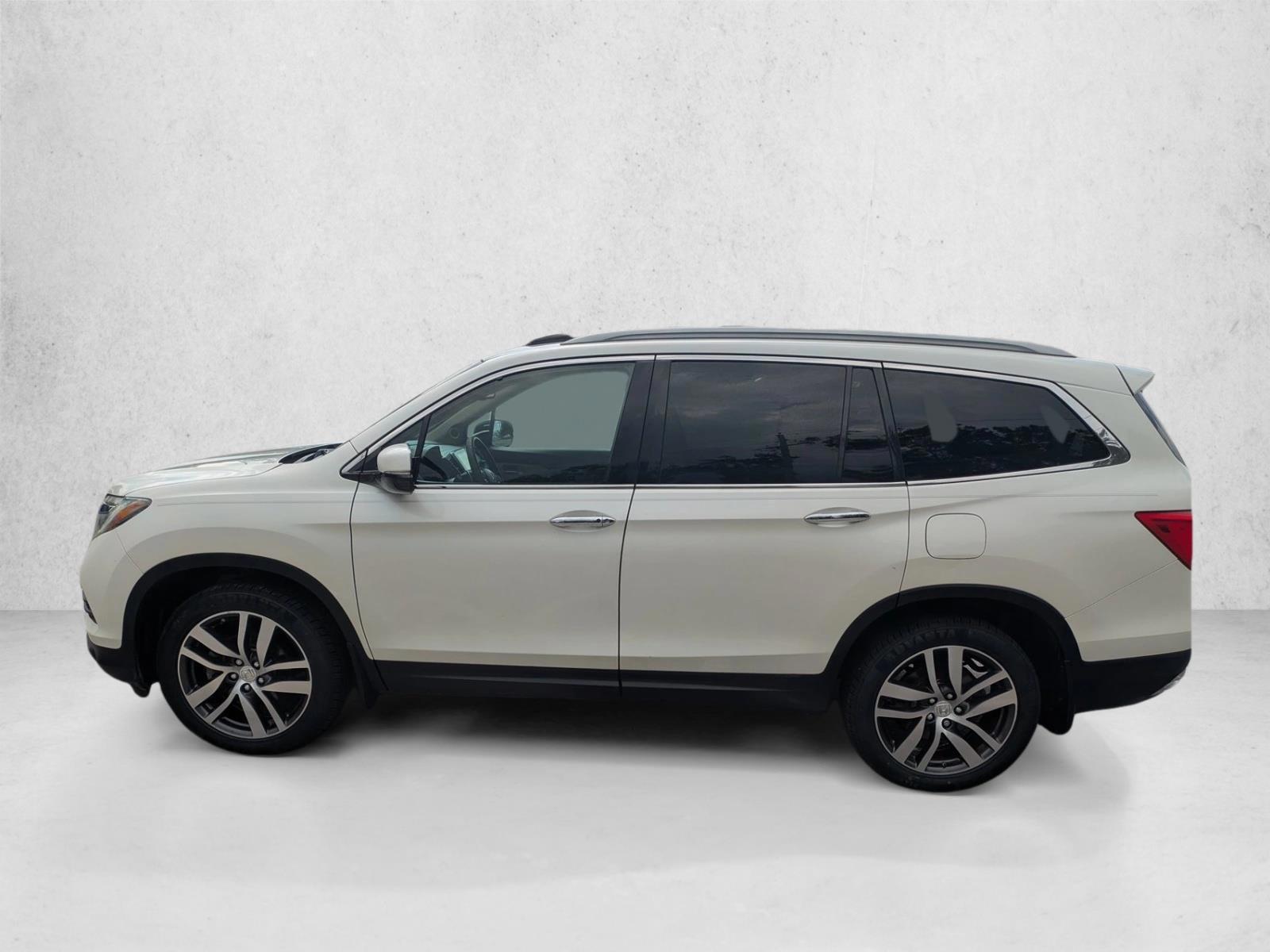 Thumbnail: 2017 Honda Pilot - 2