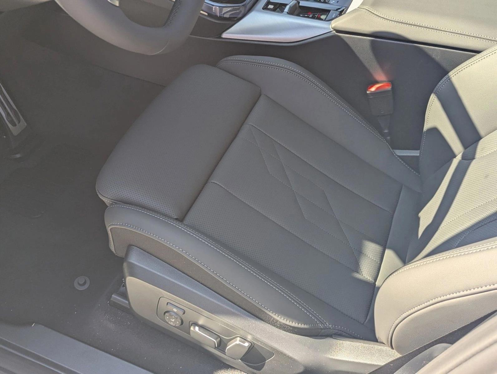 Thumbnail: 2026 BMW X3 - 4