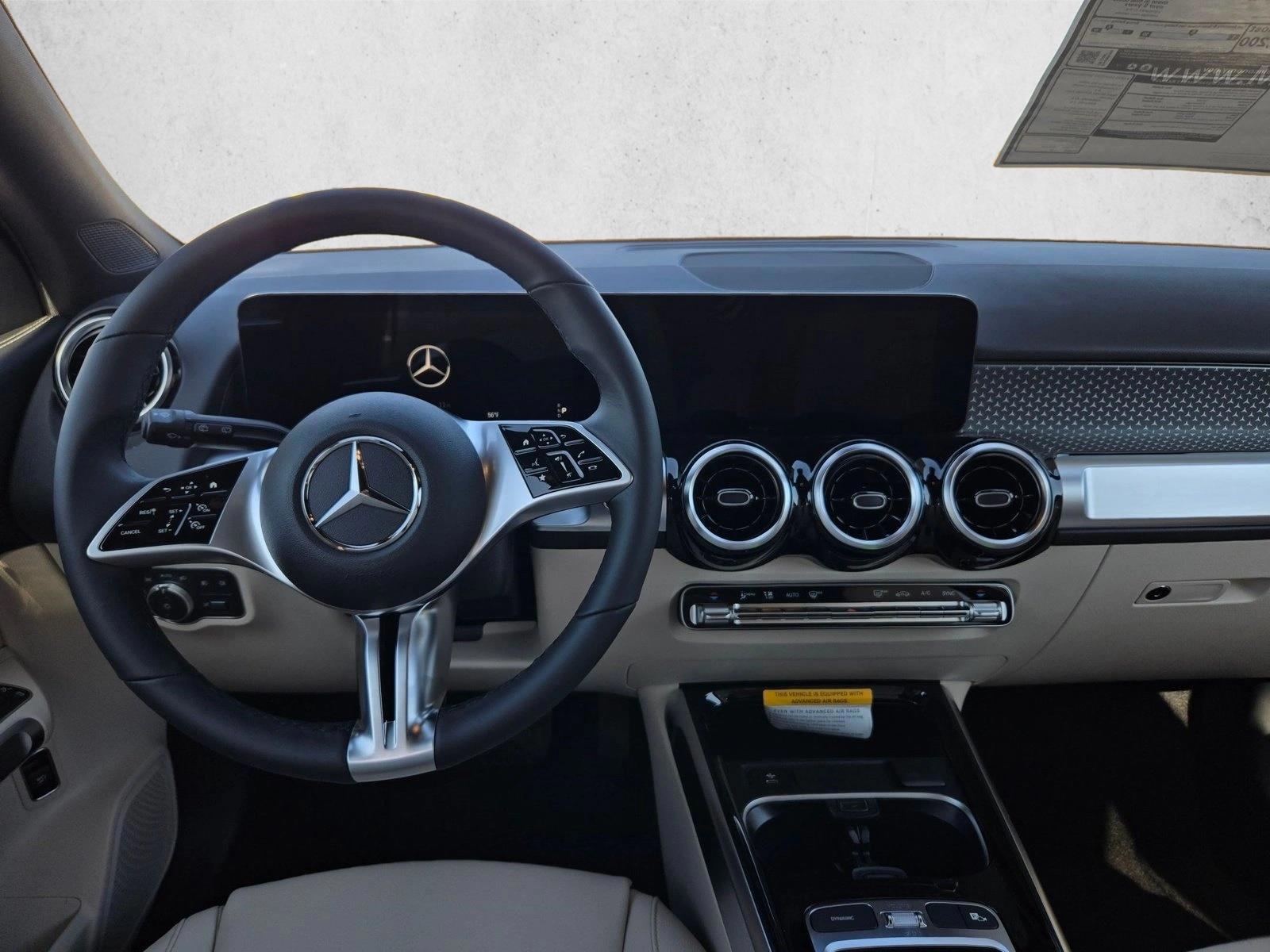 Thumbnail: 2026 Mercedes-Benz GLB - 2