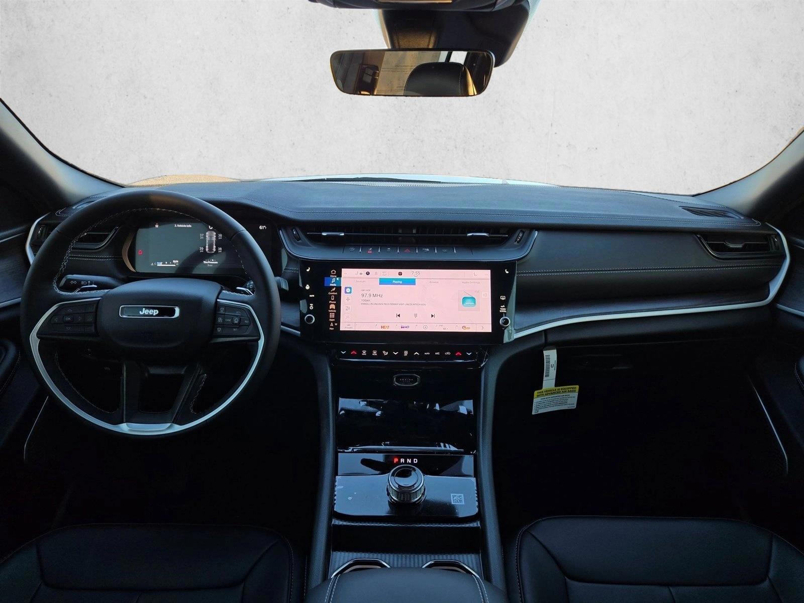 Thumbnail: 2026 Jeep Grand Cherokee - 3