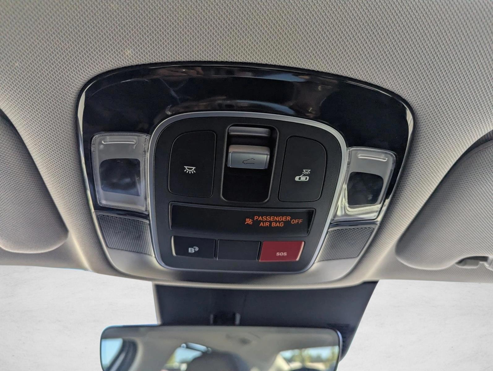 2025 Hyundai Sonata Hybrid Limited - Photo 21