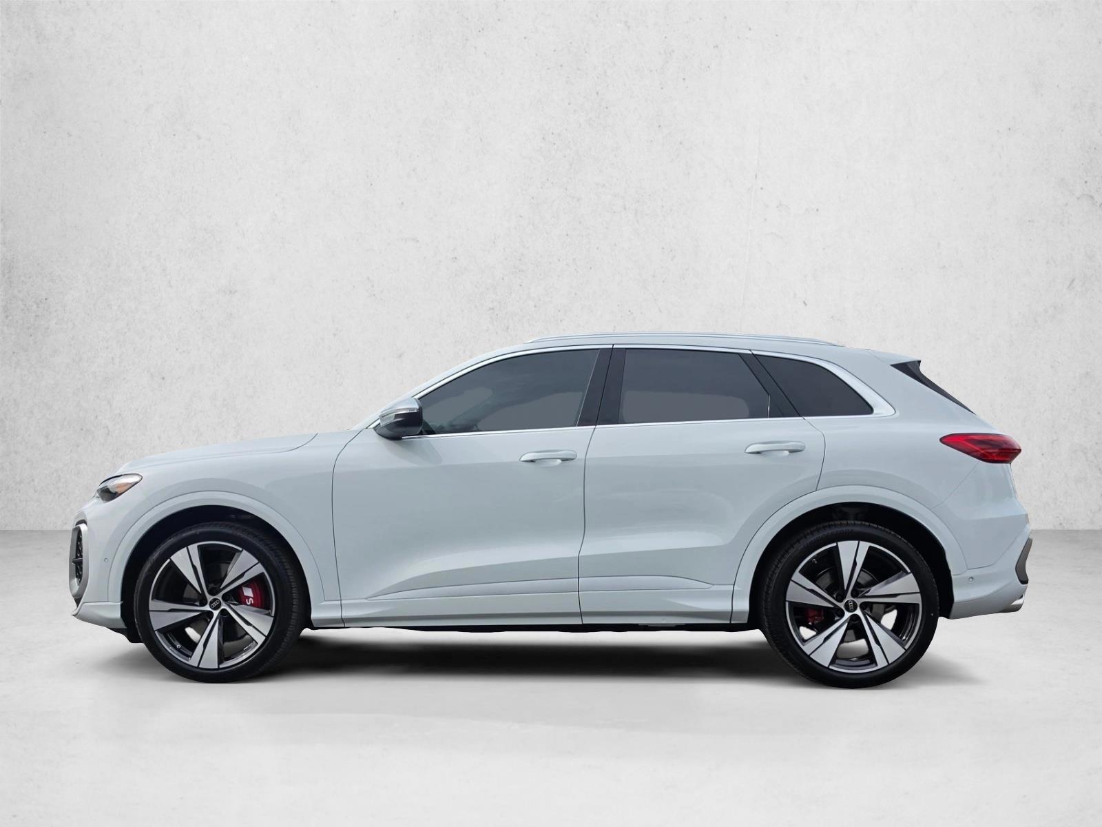 Thumbnail: 2026 Audi SQ5 - 2